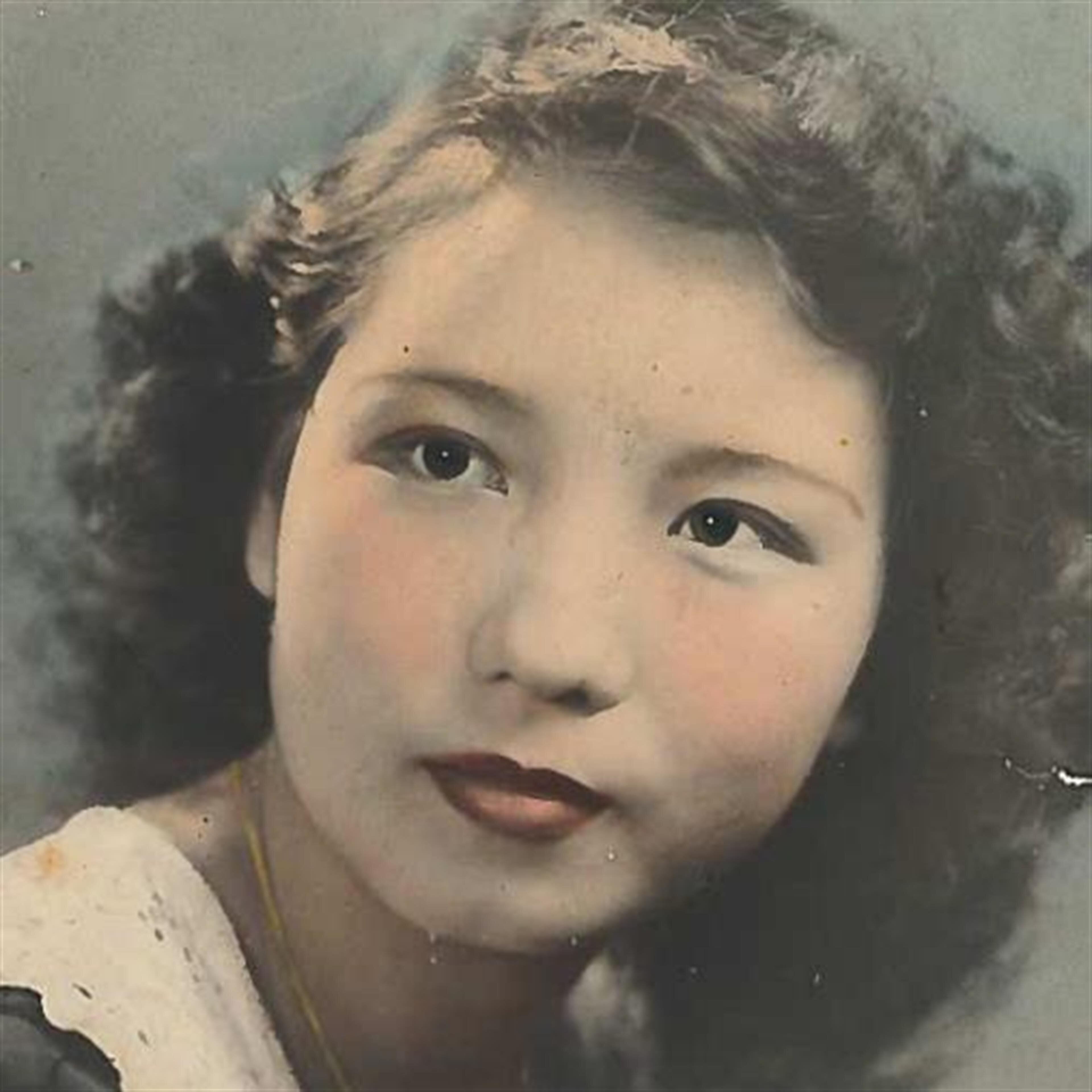 Lillian Y. Tom