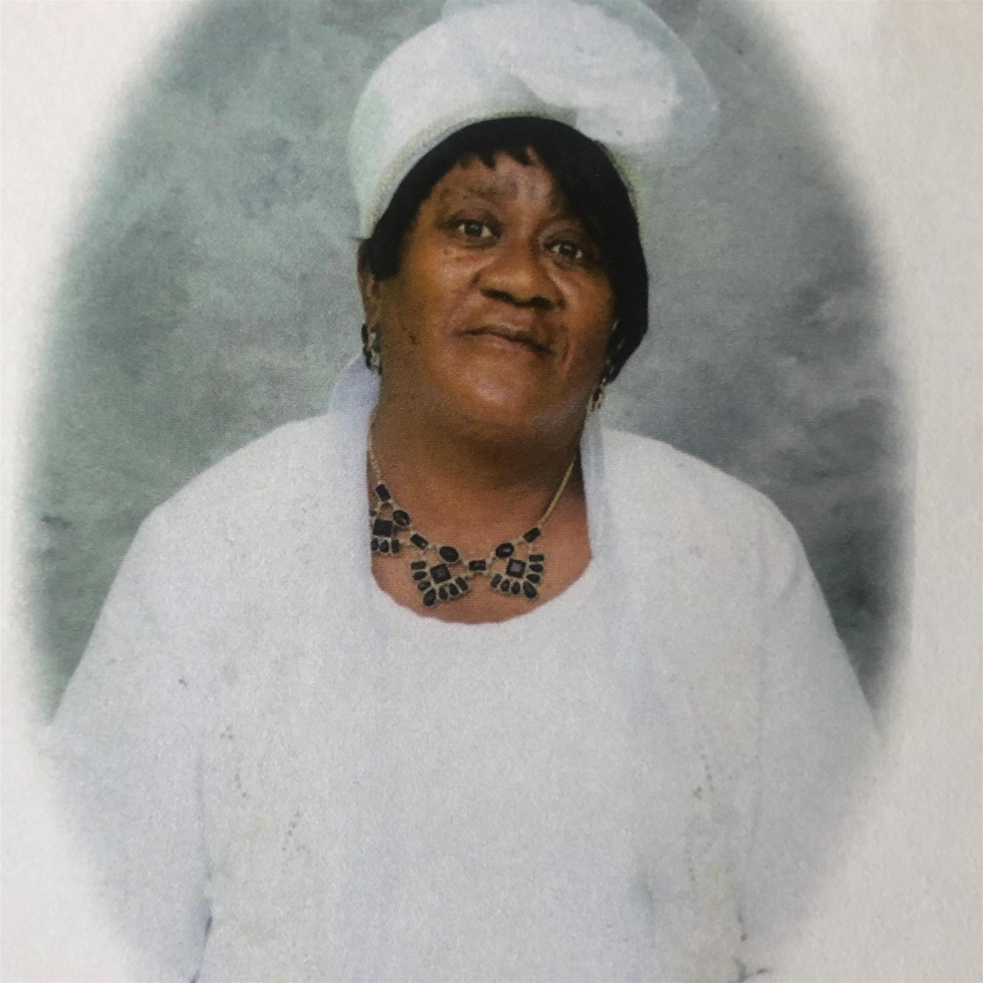 Ms. Estella Hall's obituary picture