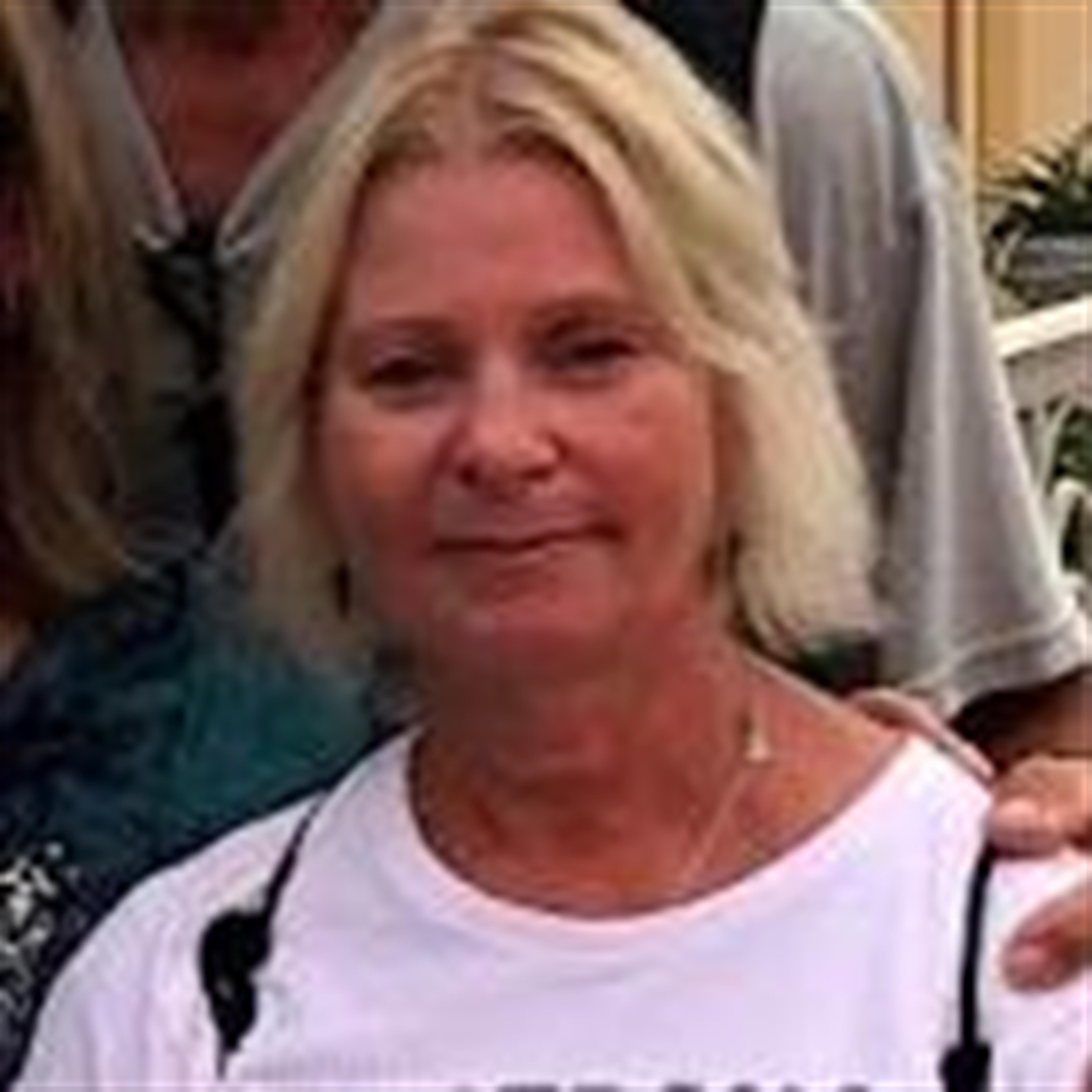 Donna J Sapp