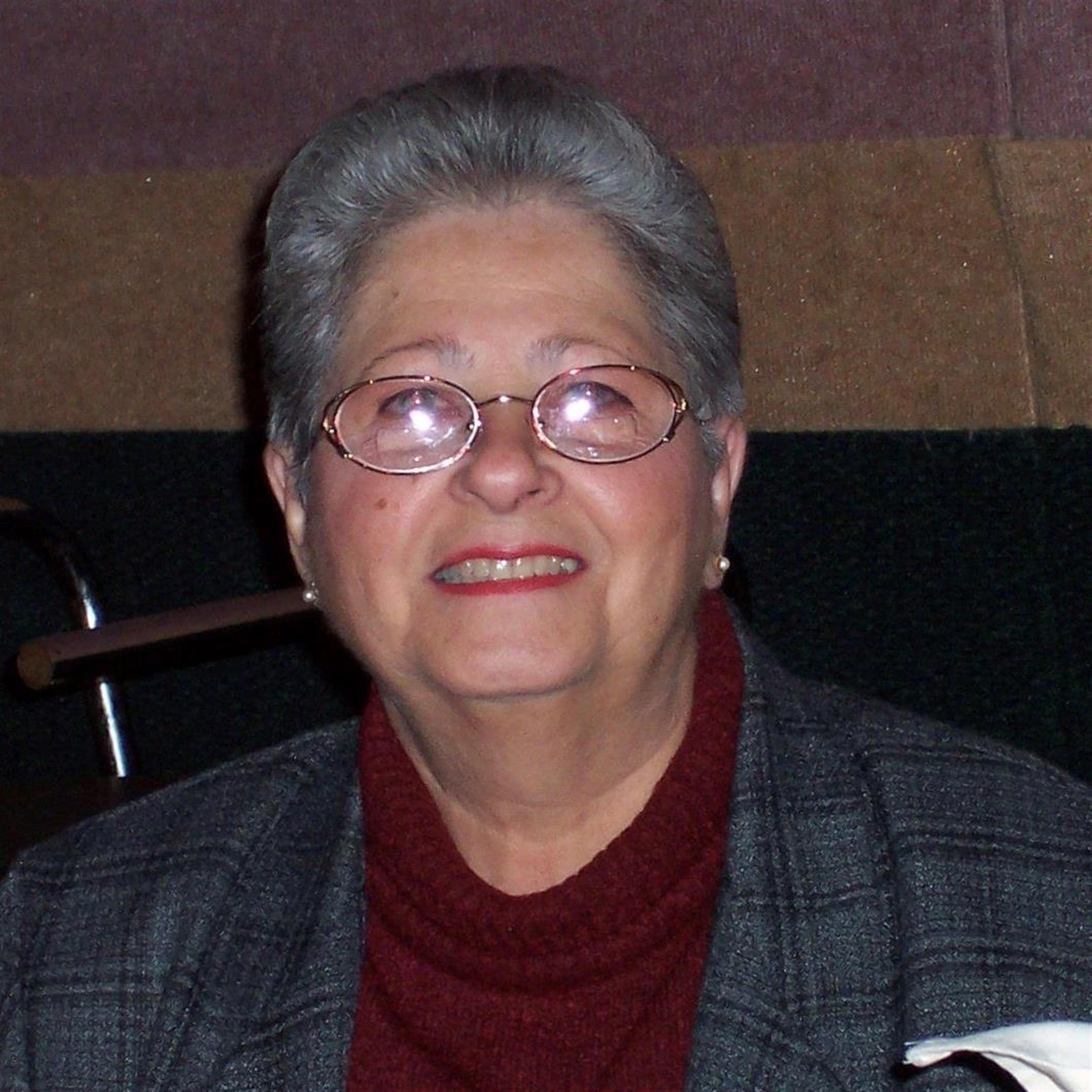 Lydia E. Guethon