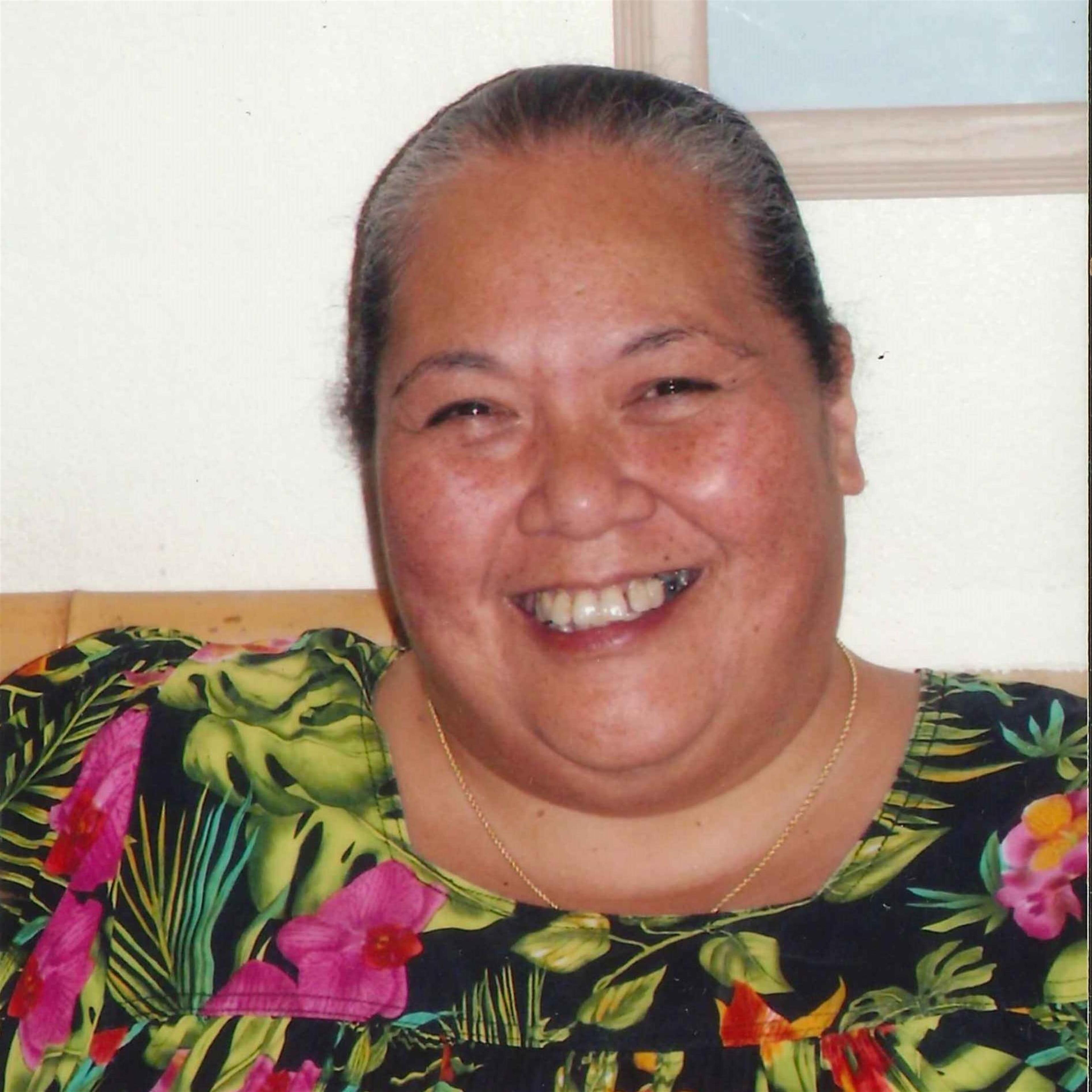 Lisa Maoliolikauhaleokealoha Hookano-Holly