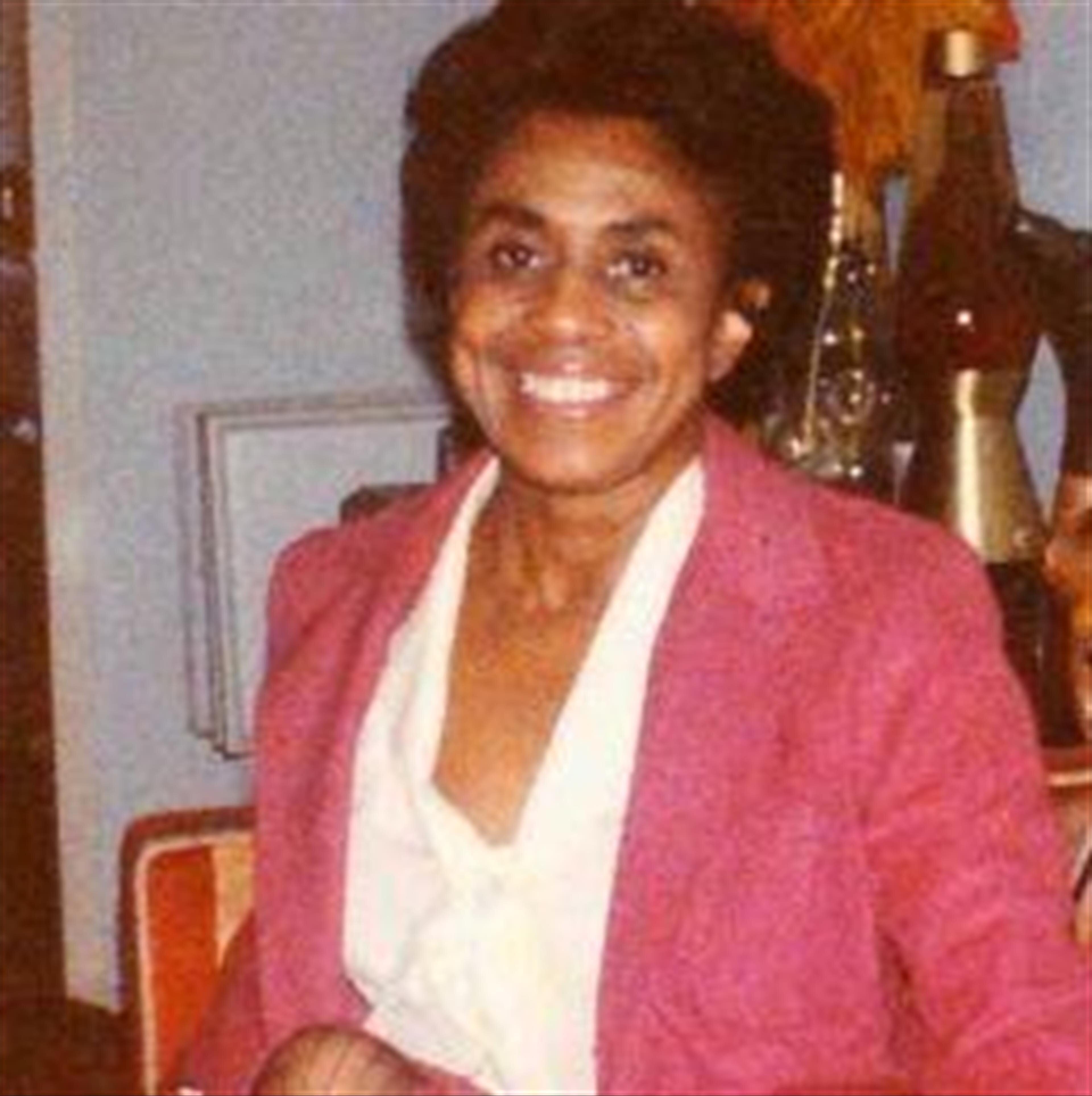 LaSalle Elaine Gilmore