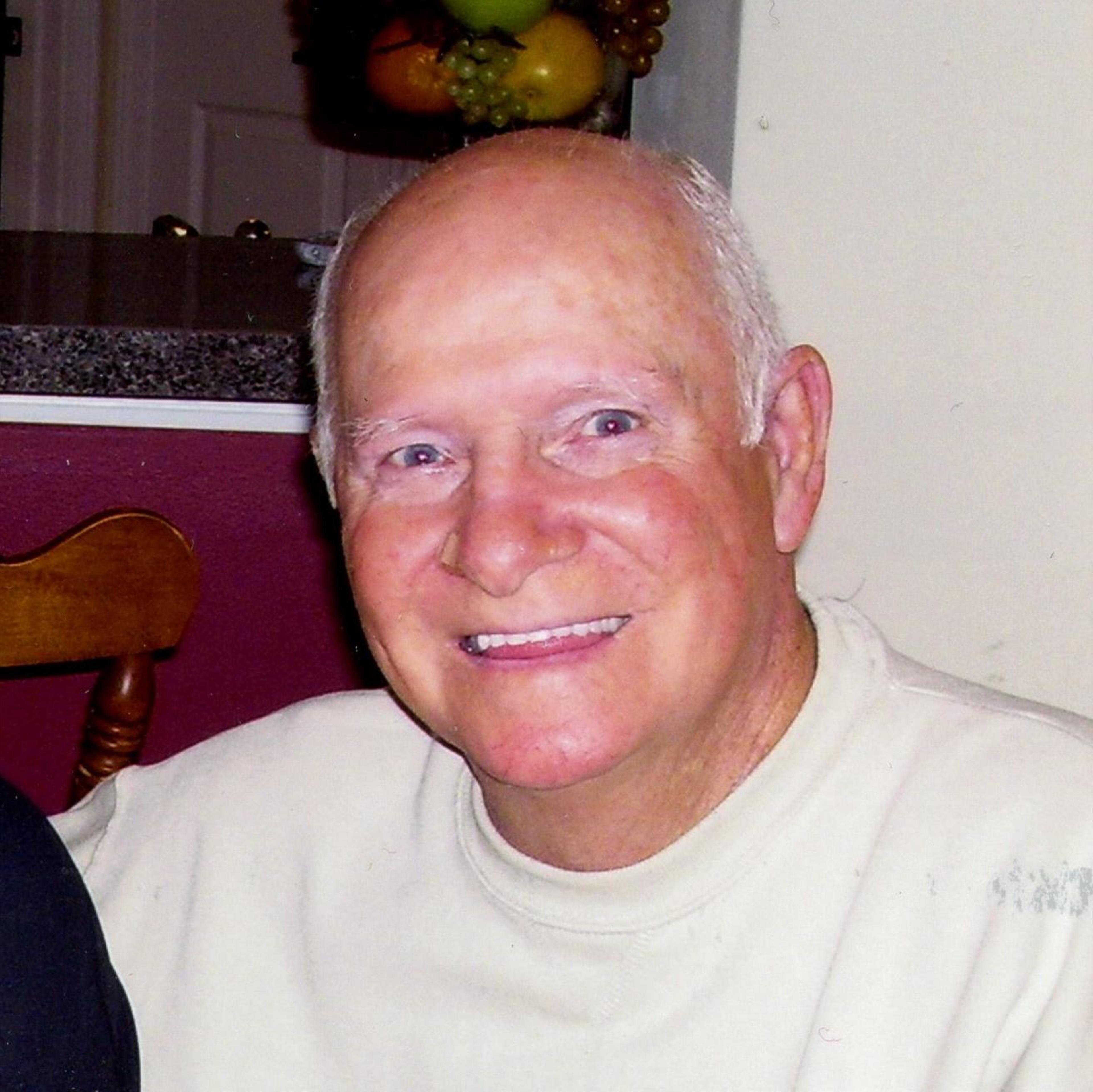 Mr. Carl Howard Smith