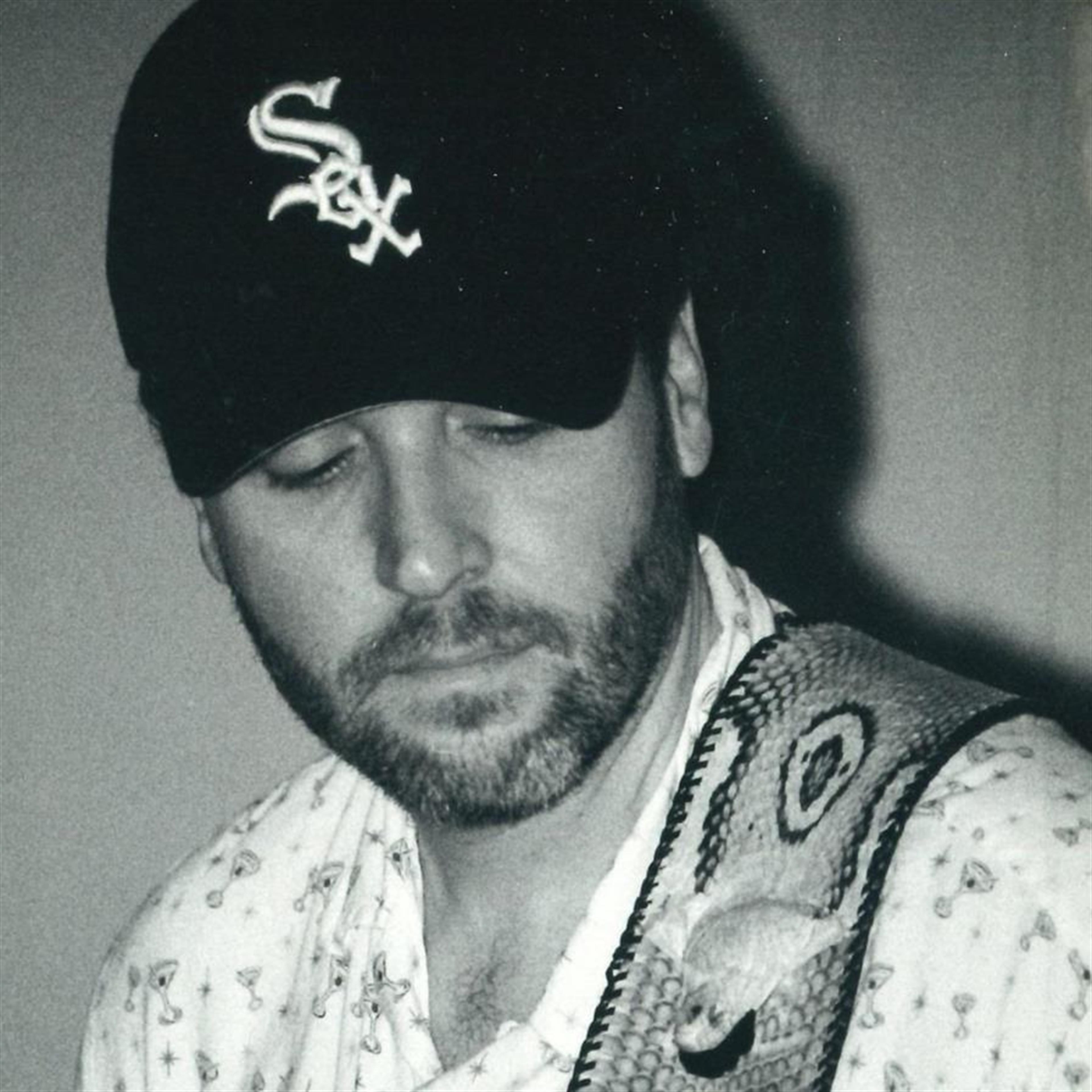 Kelly  Jon  Tuttle
