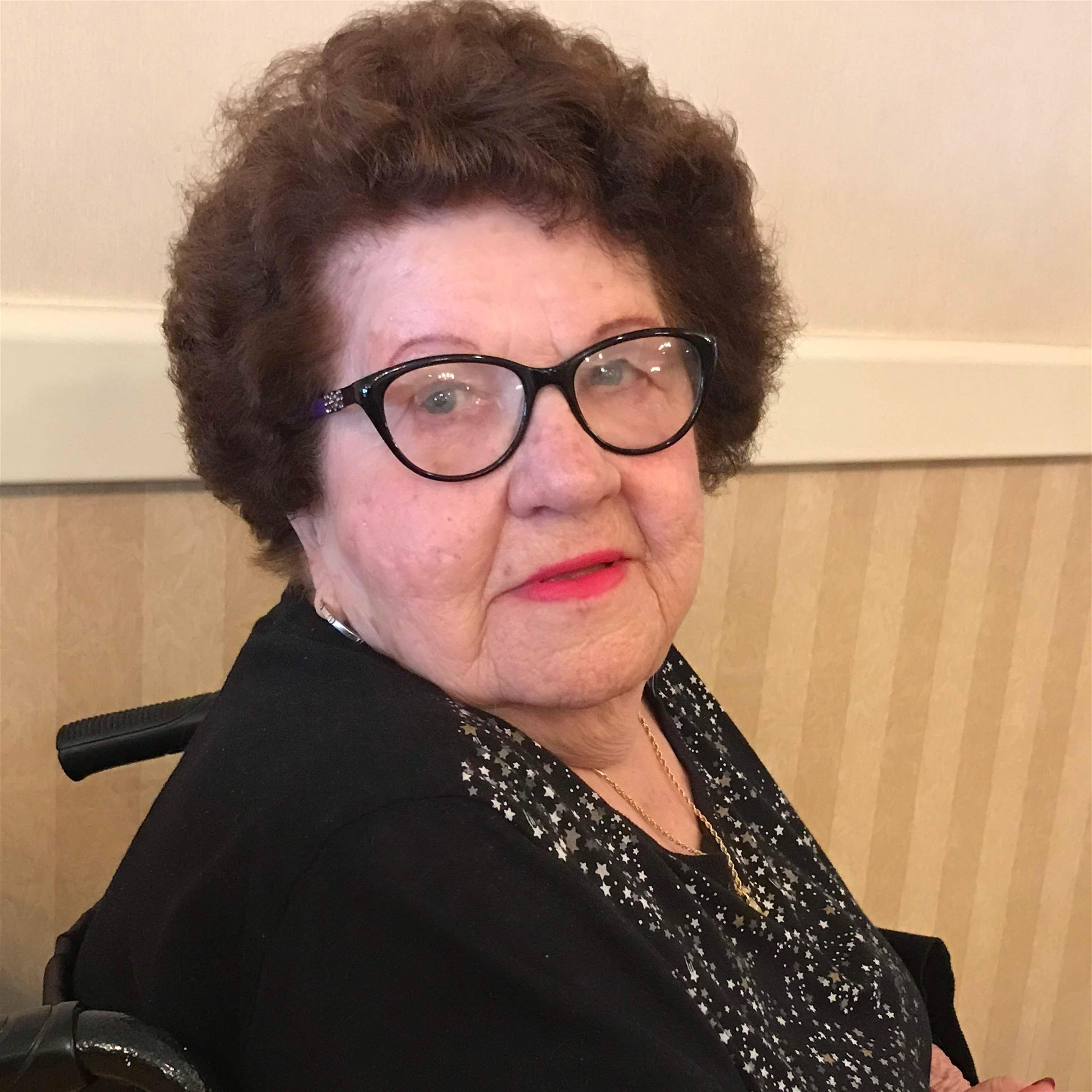 Lola Christine Hogg