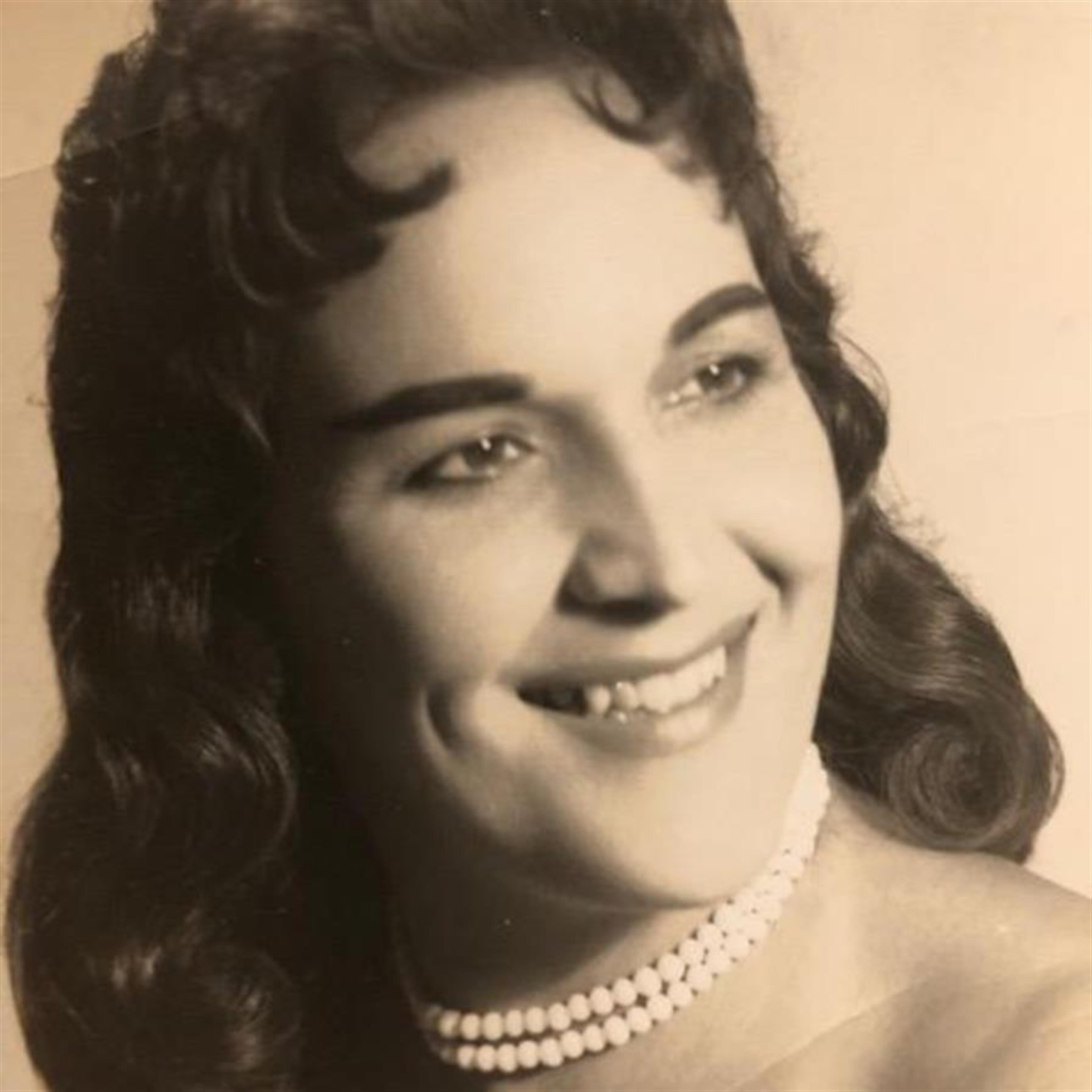 Rosa Valdivia