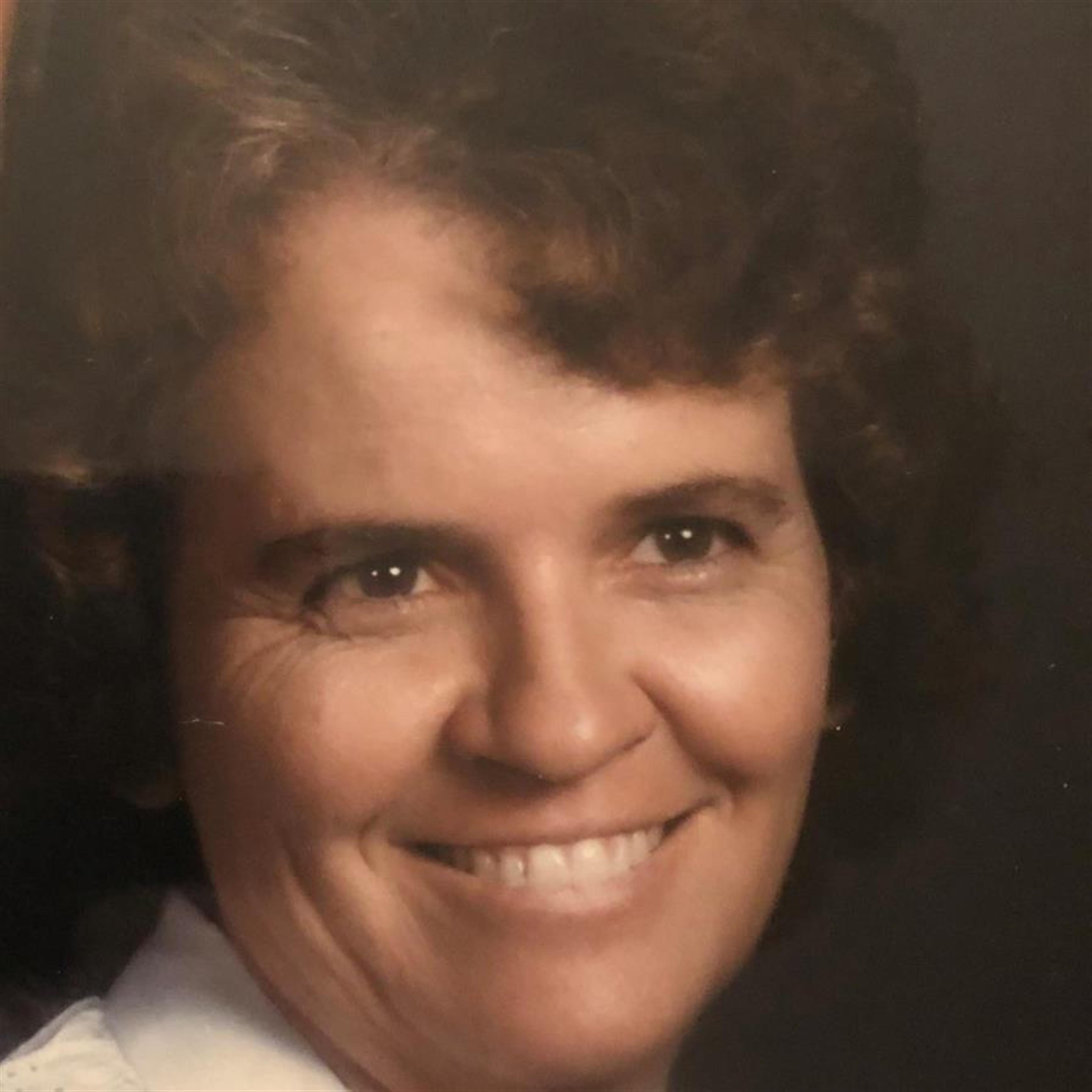 Lois  Lucille  Jones