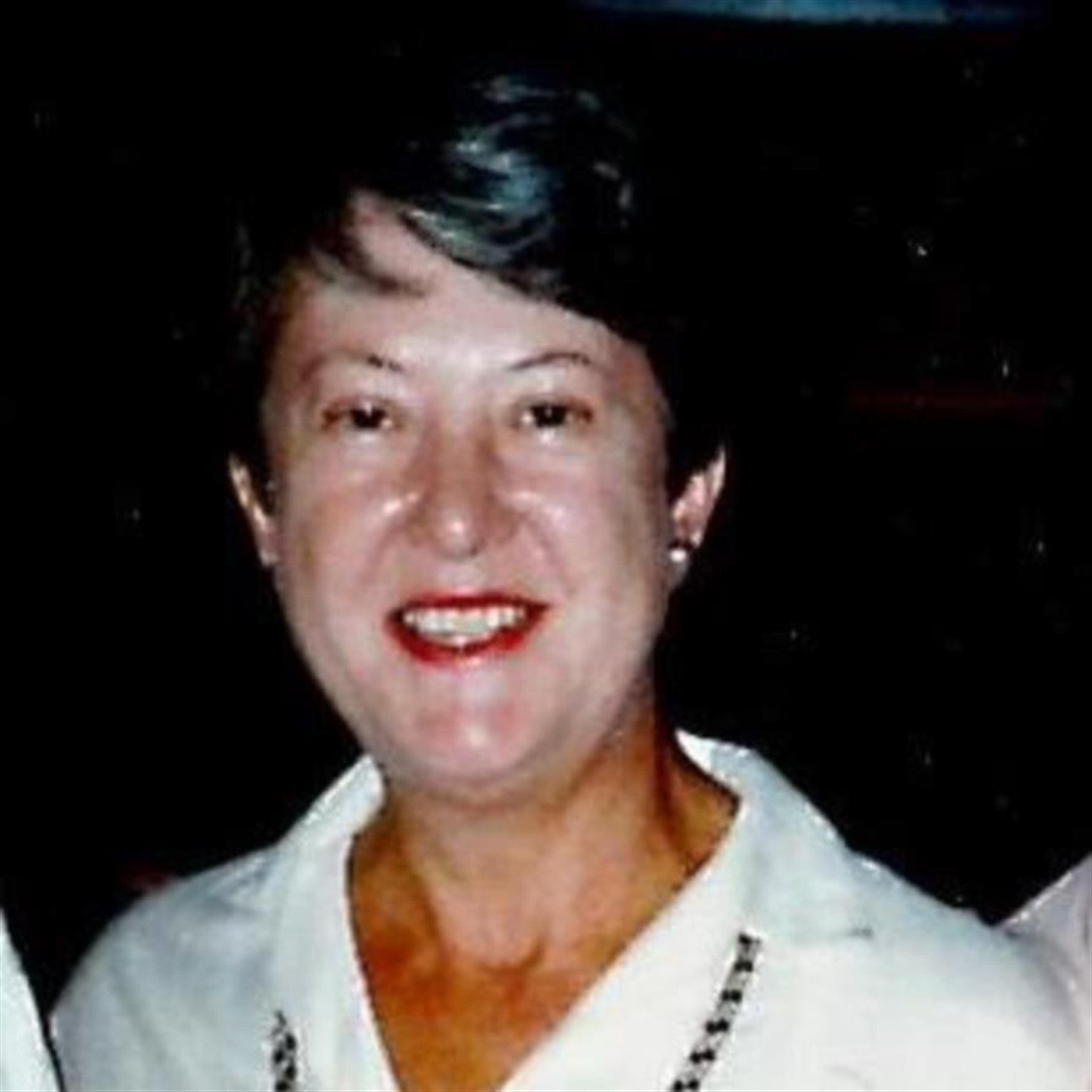Bonnie E Sawaya