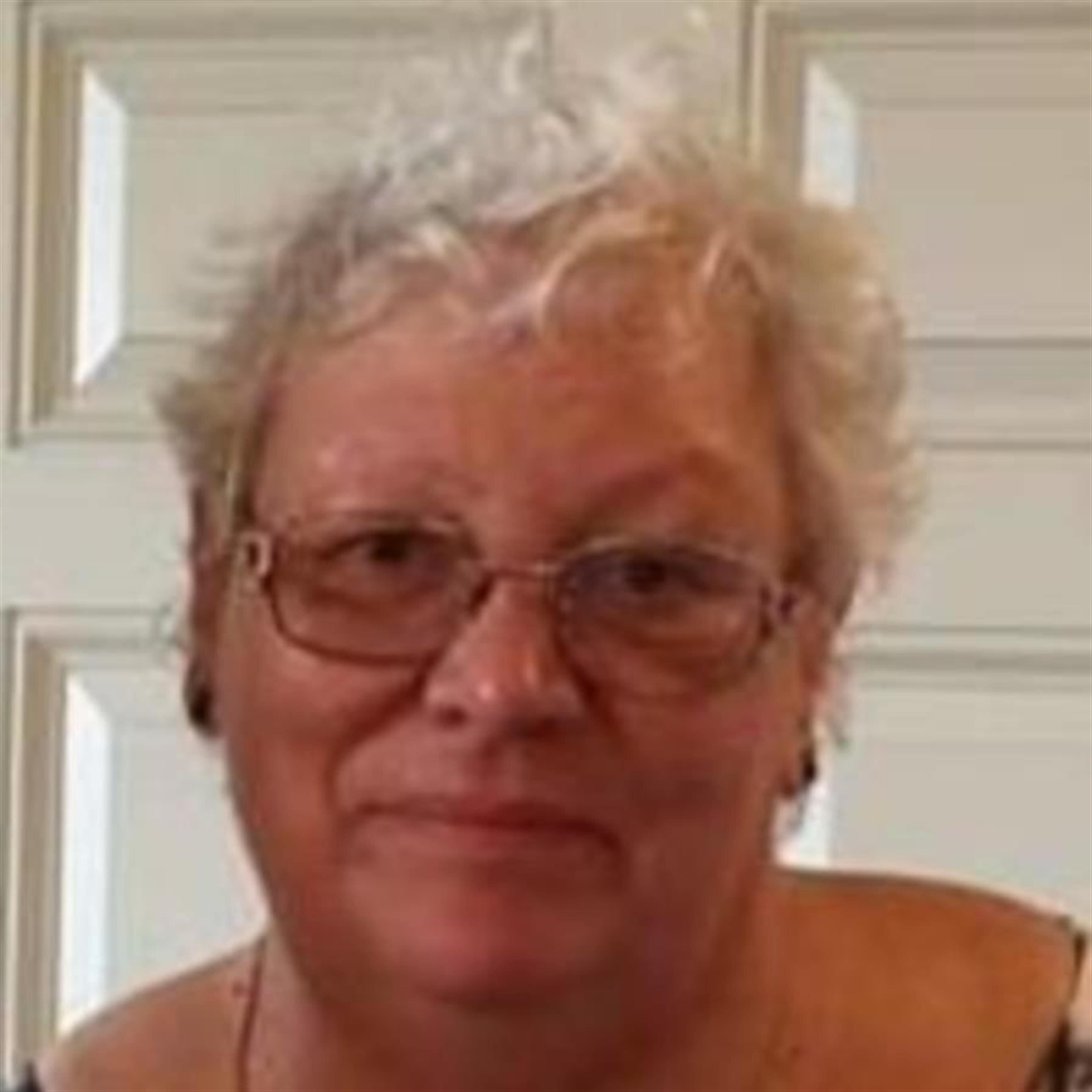 Laura Louise Gustin