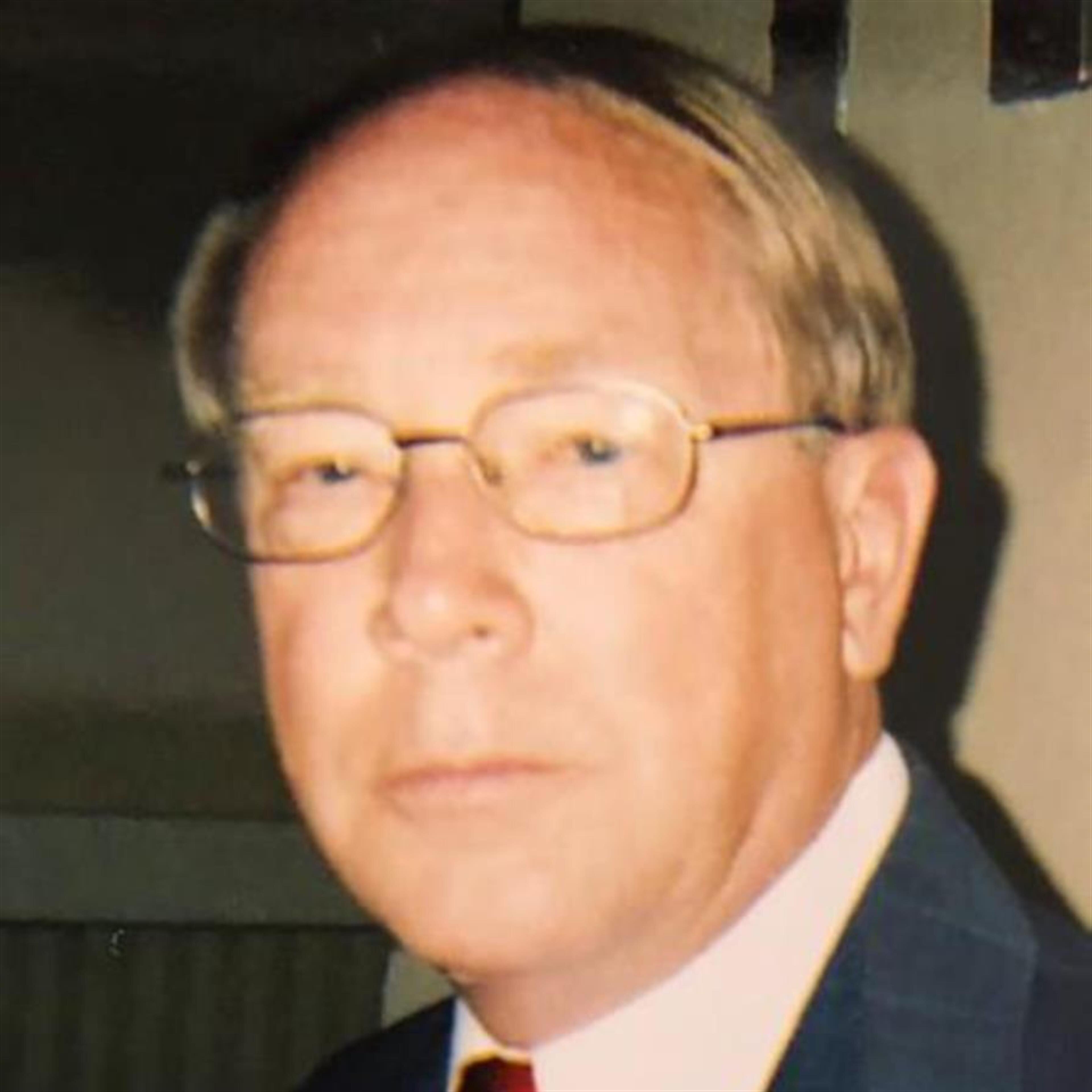 Lynn  George Robinson