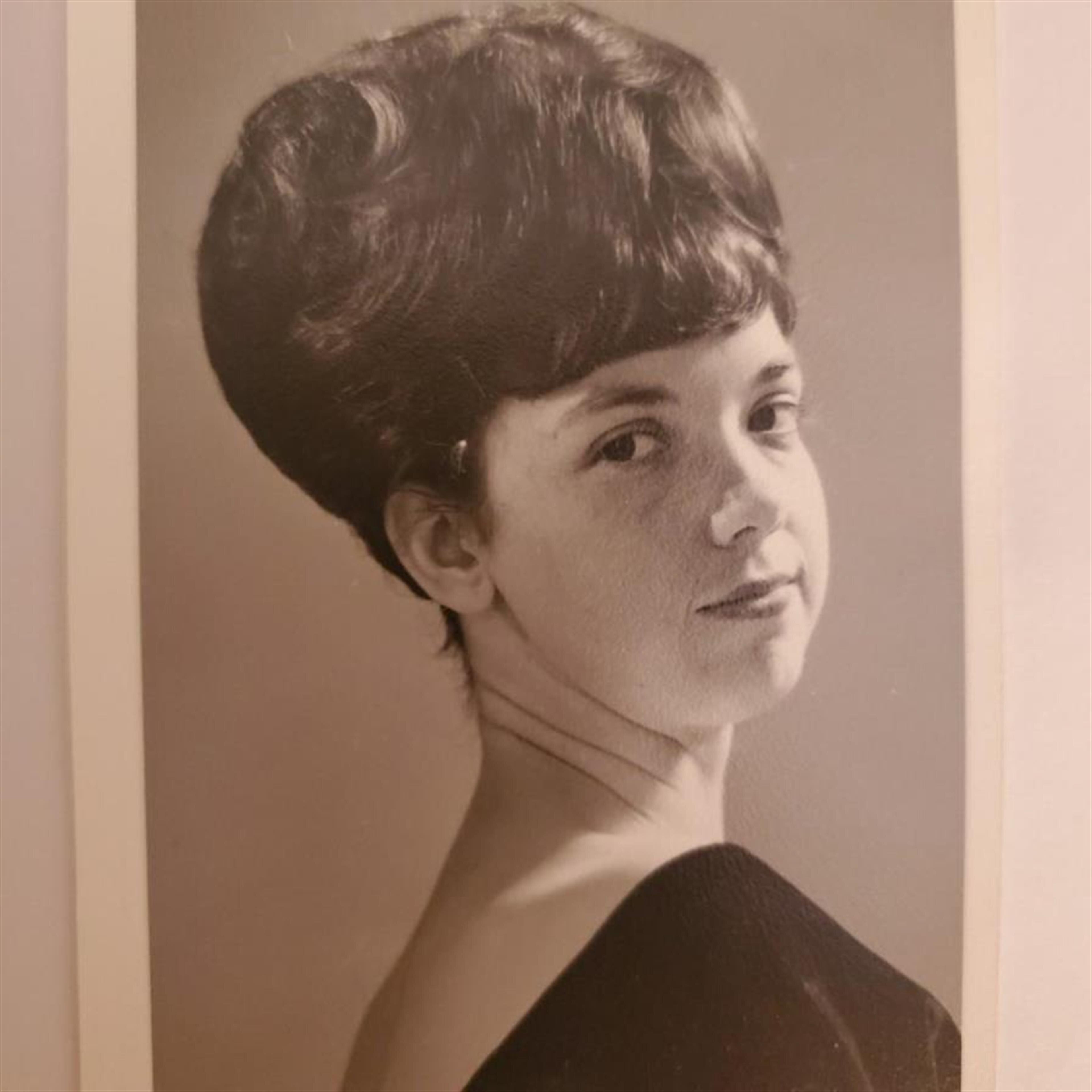Kathryn  Sue Hurst  Wilson
