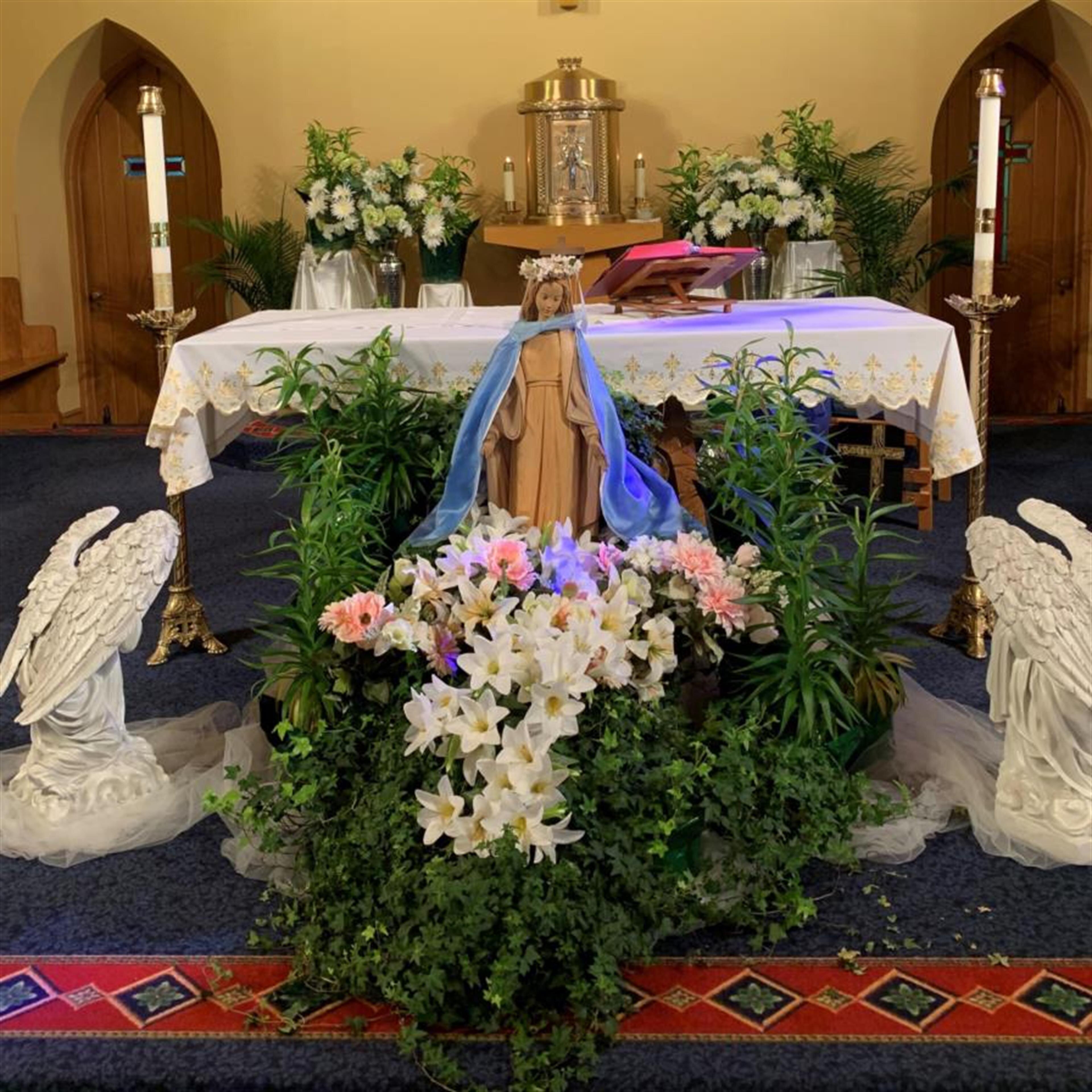 St. Edmond Roman Catholic Church - Fifth Sunday of Easter Streaming Mass