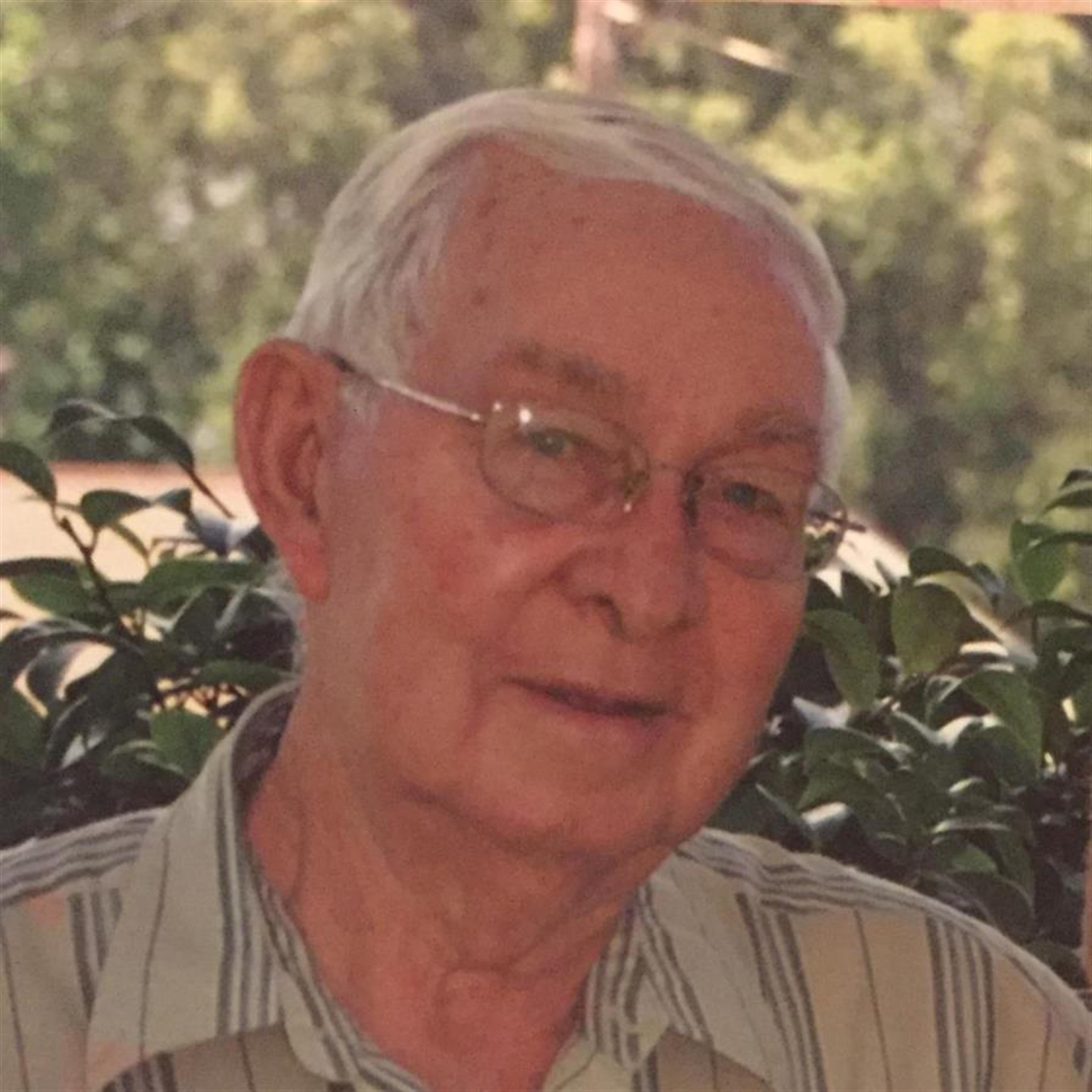 Mr. Robert Malcolm Cutrer