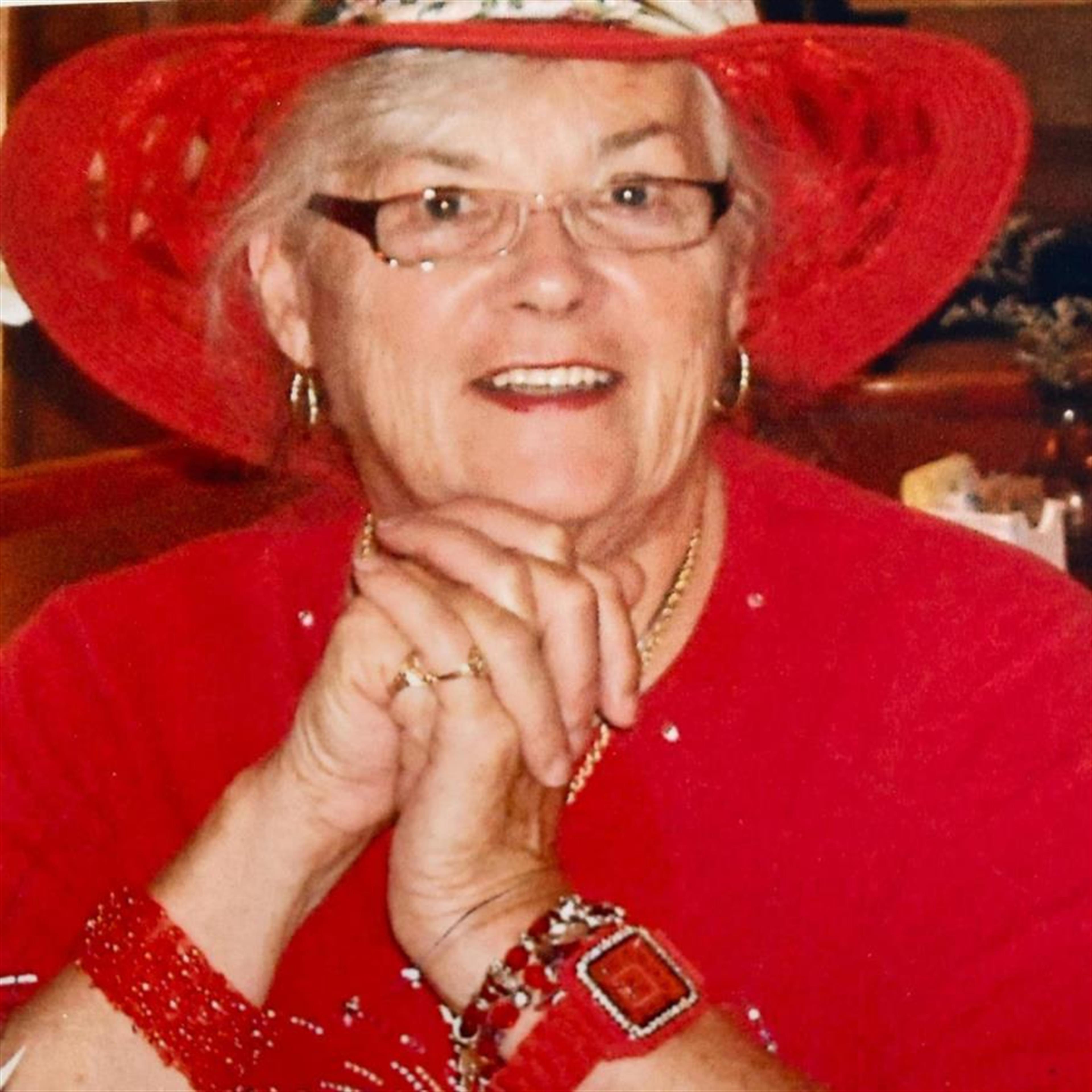 Maureen Patricia McLoughlin's obituary picture