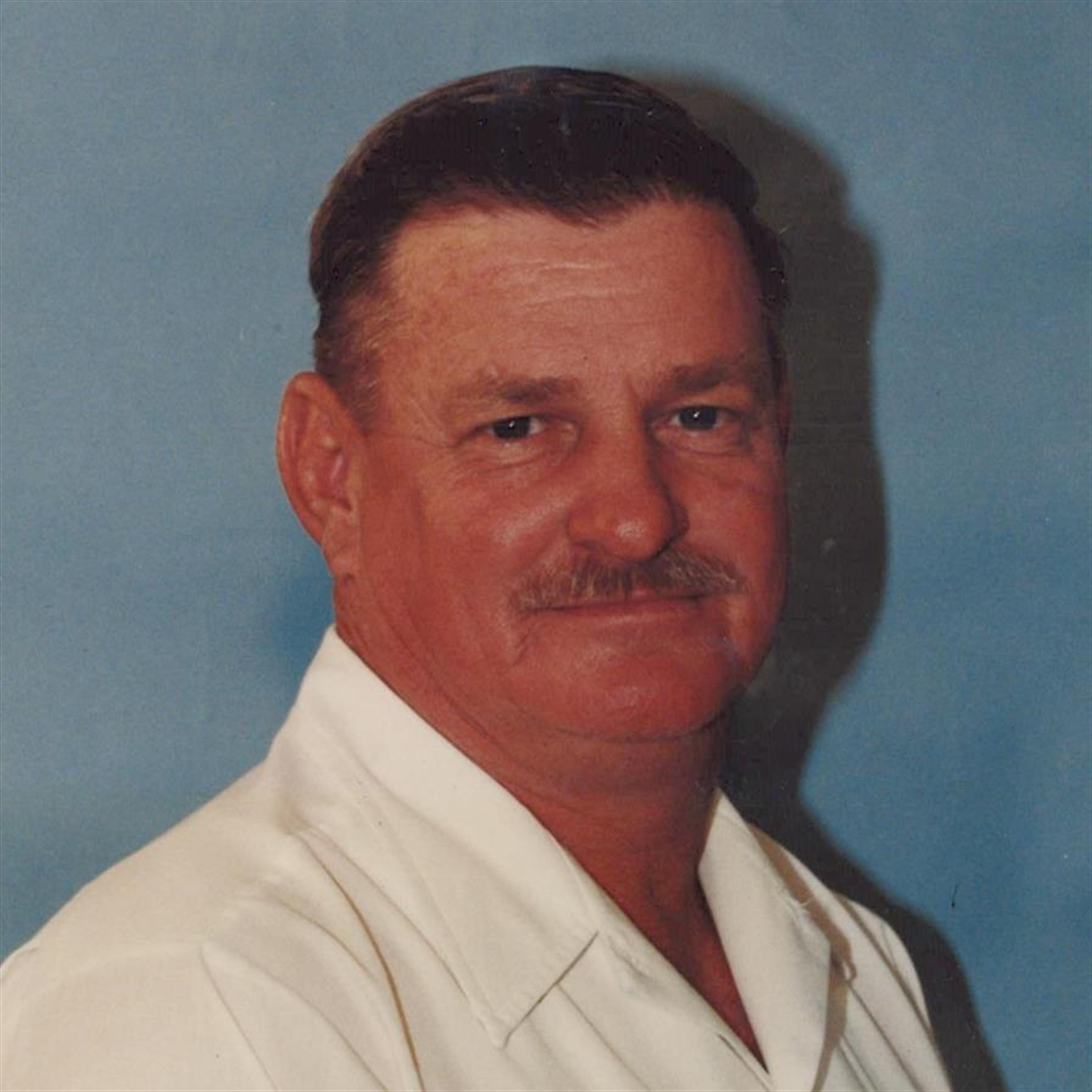 Leon Sanders