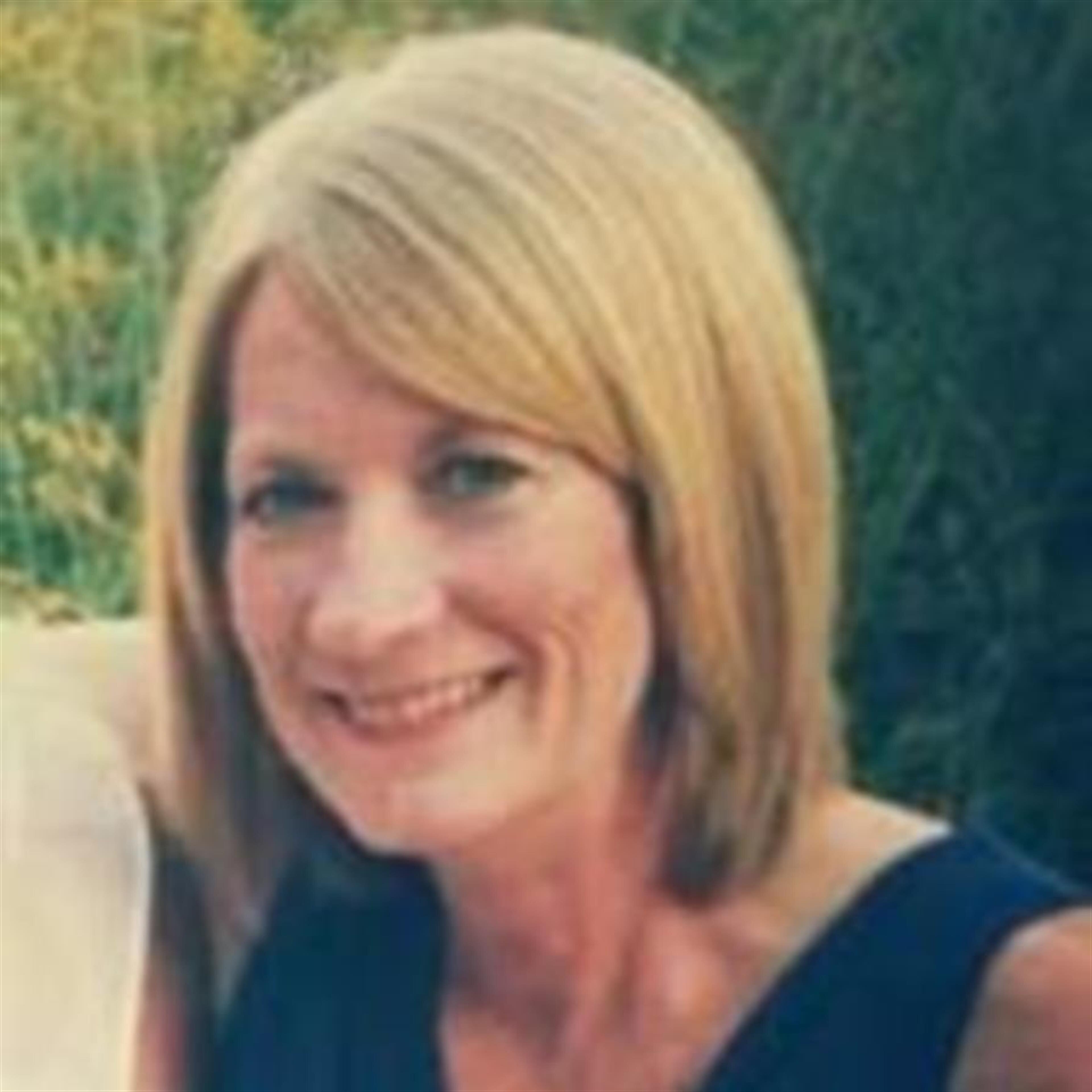 Debbie Kamerad