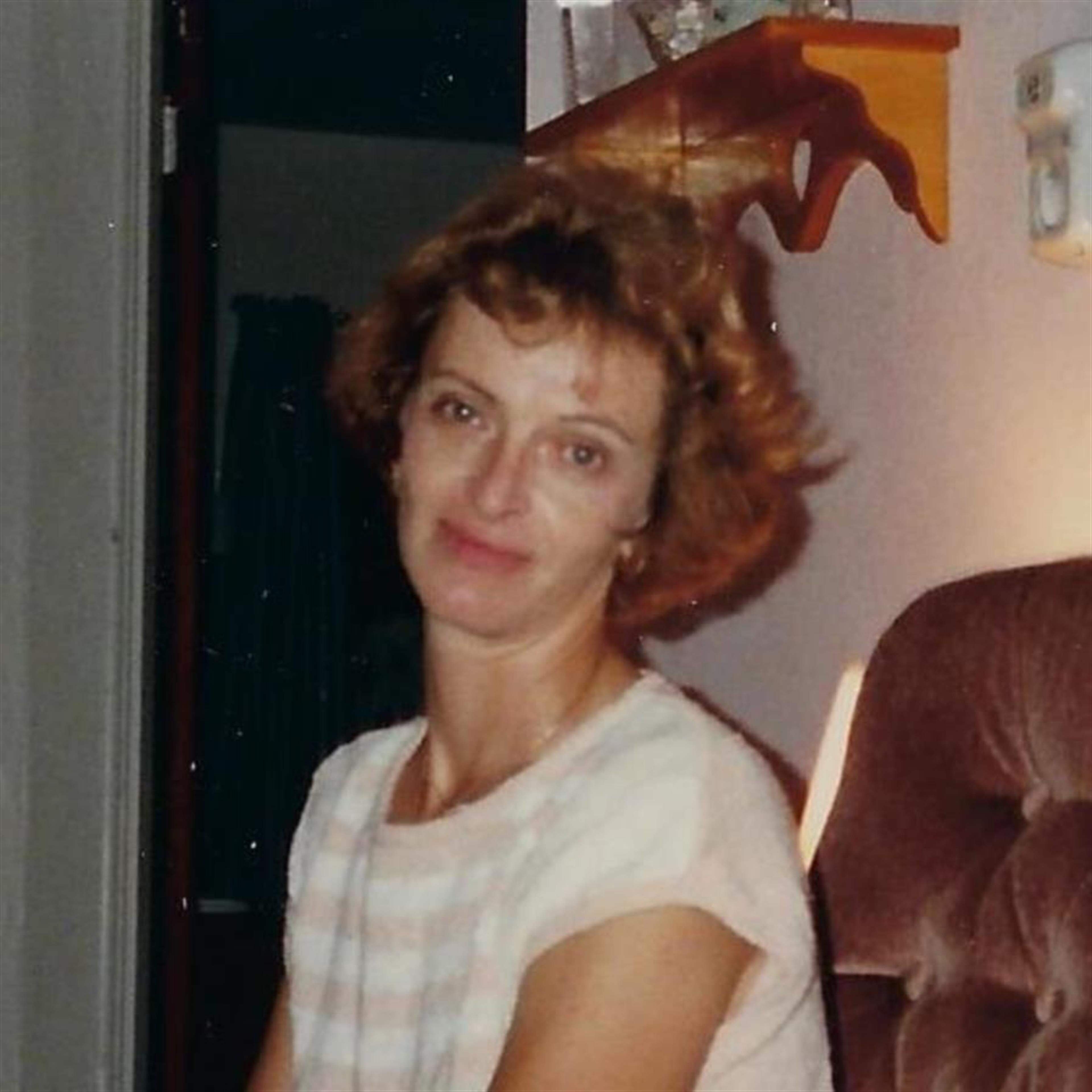 Janet E Seaver-Meares