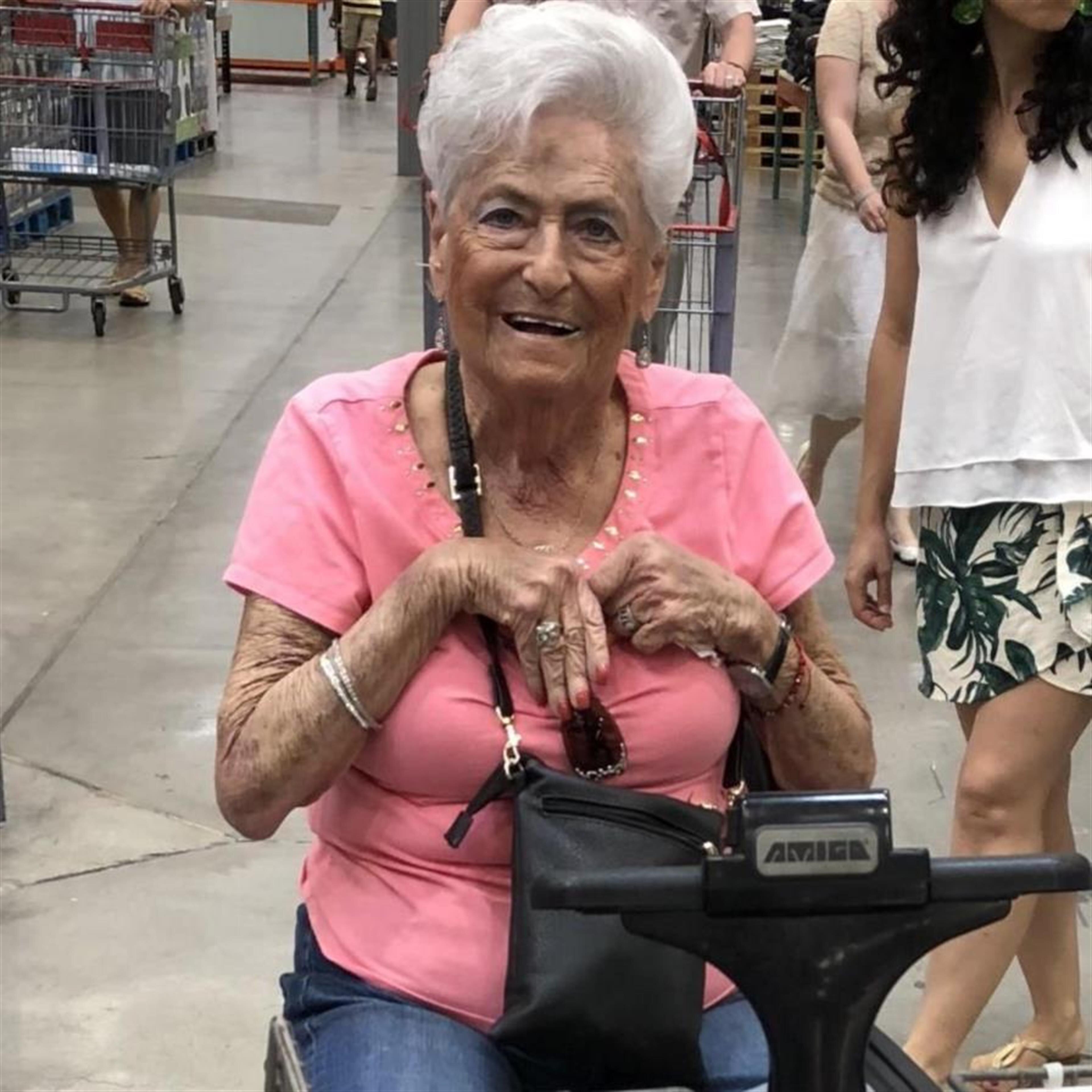 Vivian Vicki Ditkowich