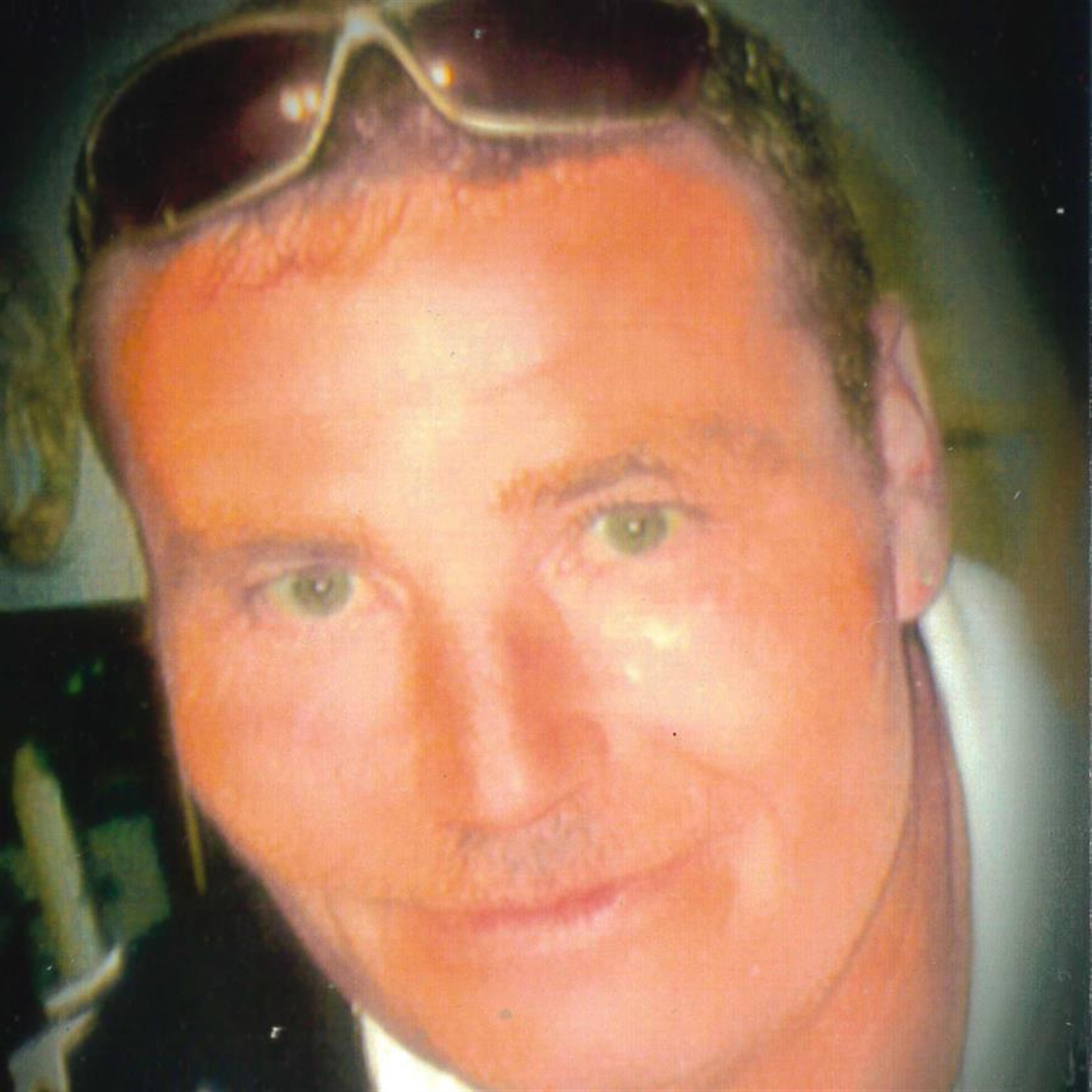 Warren D Henschel's obituary picture