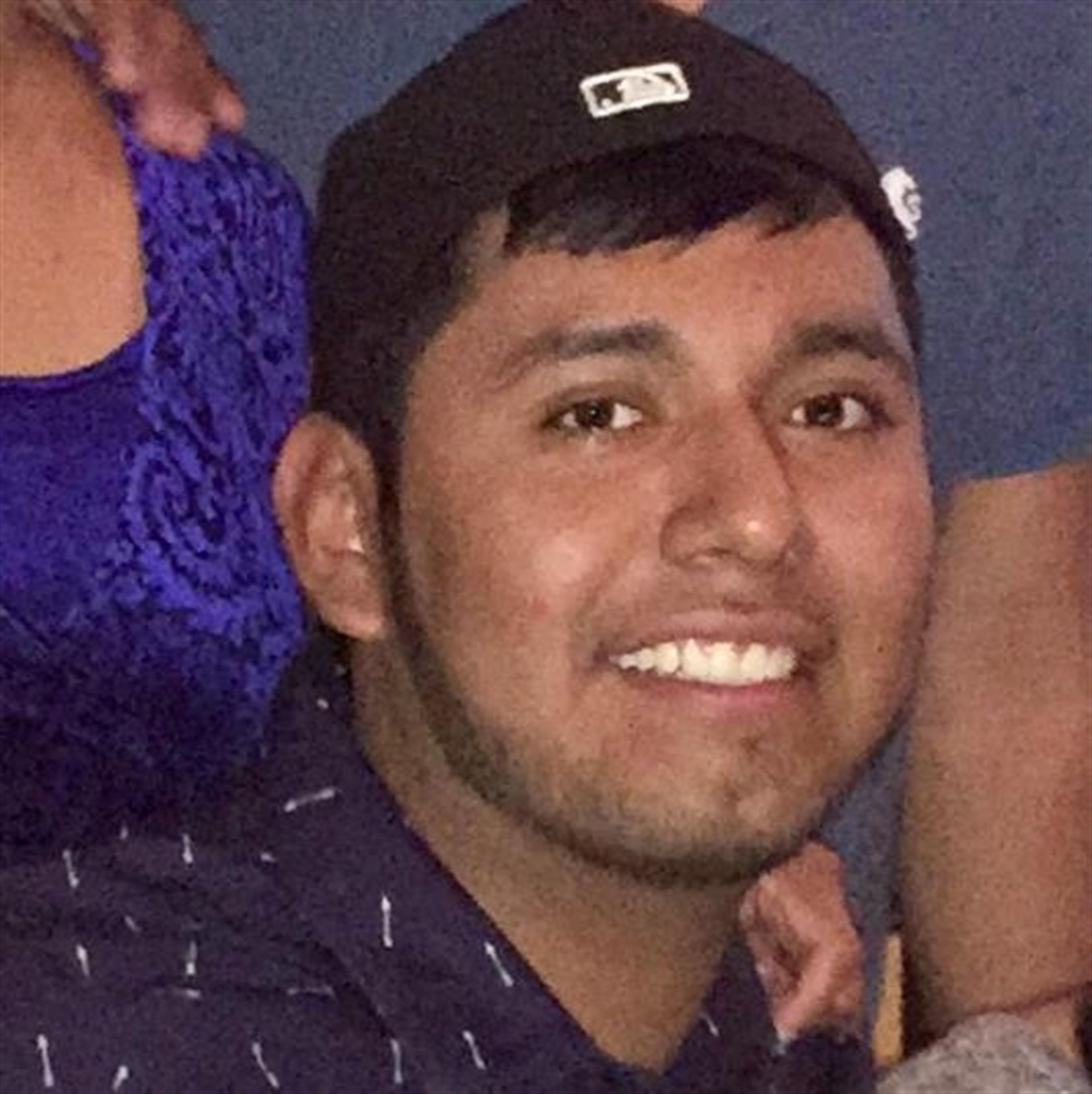 Randy Robledo Flores
