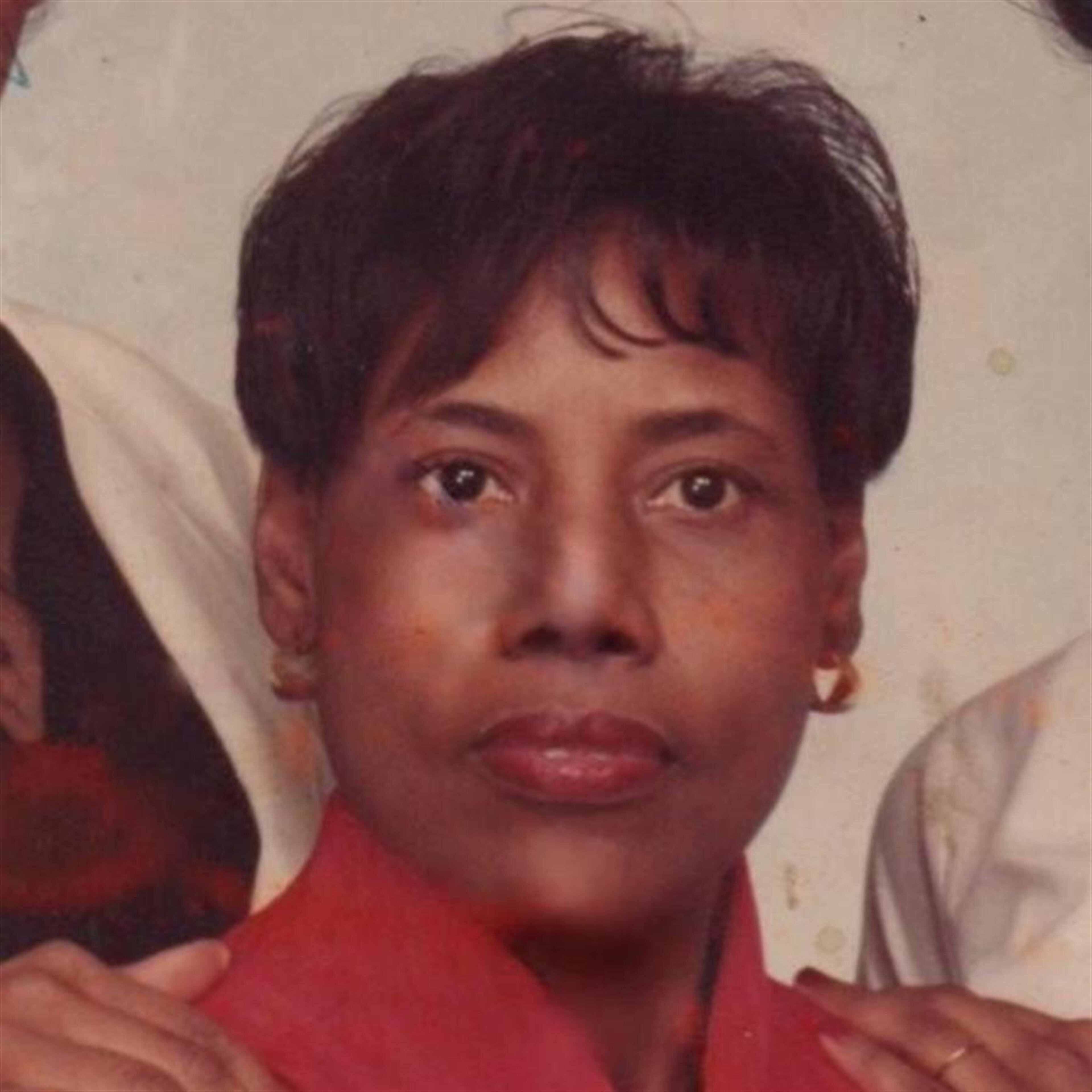 Ms. Annie Campbell