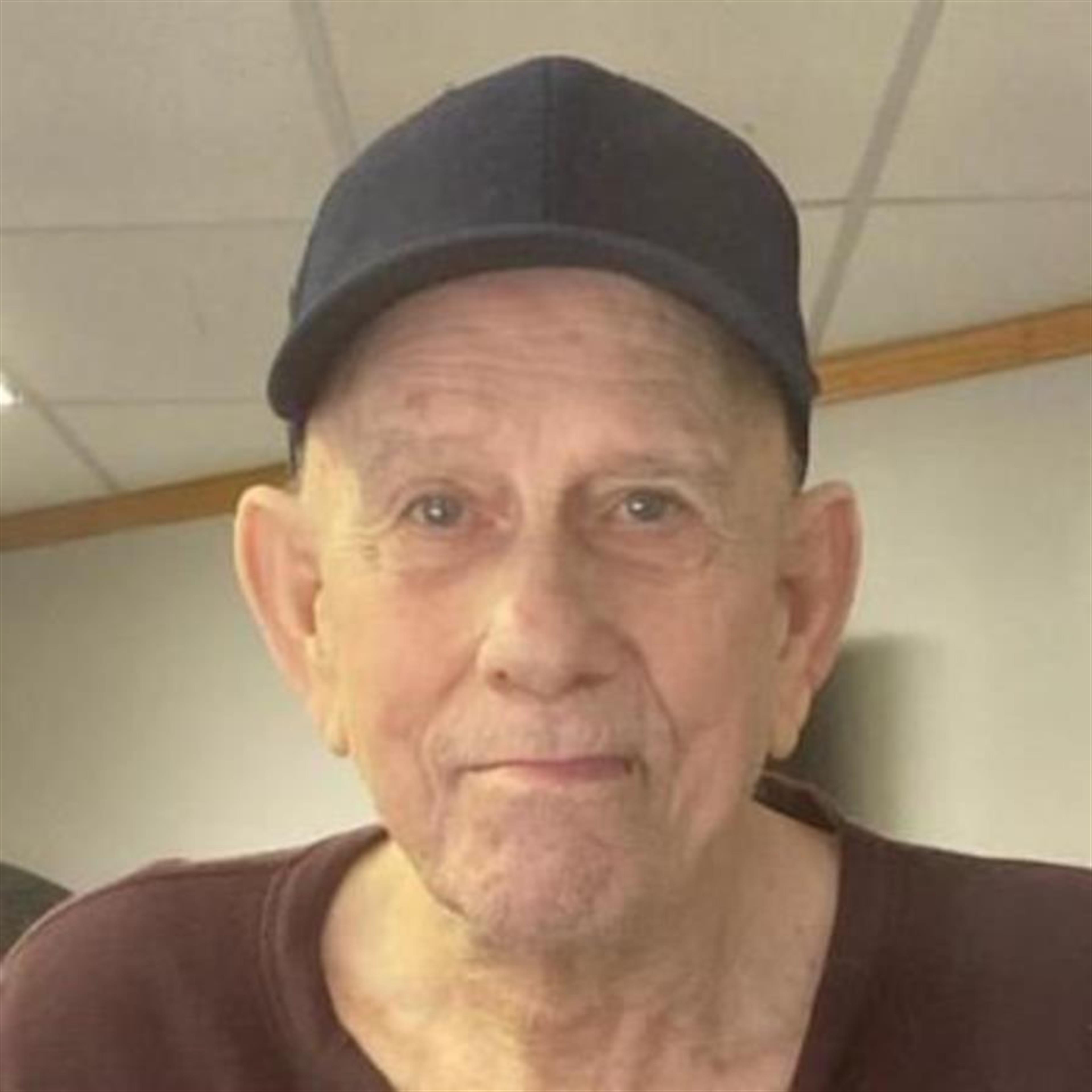Lowell Adamson (Hartville)'s obituary picture