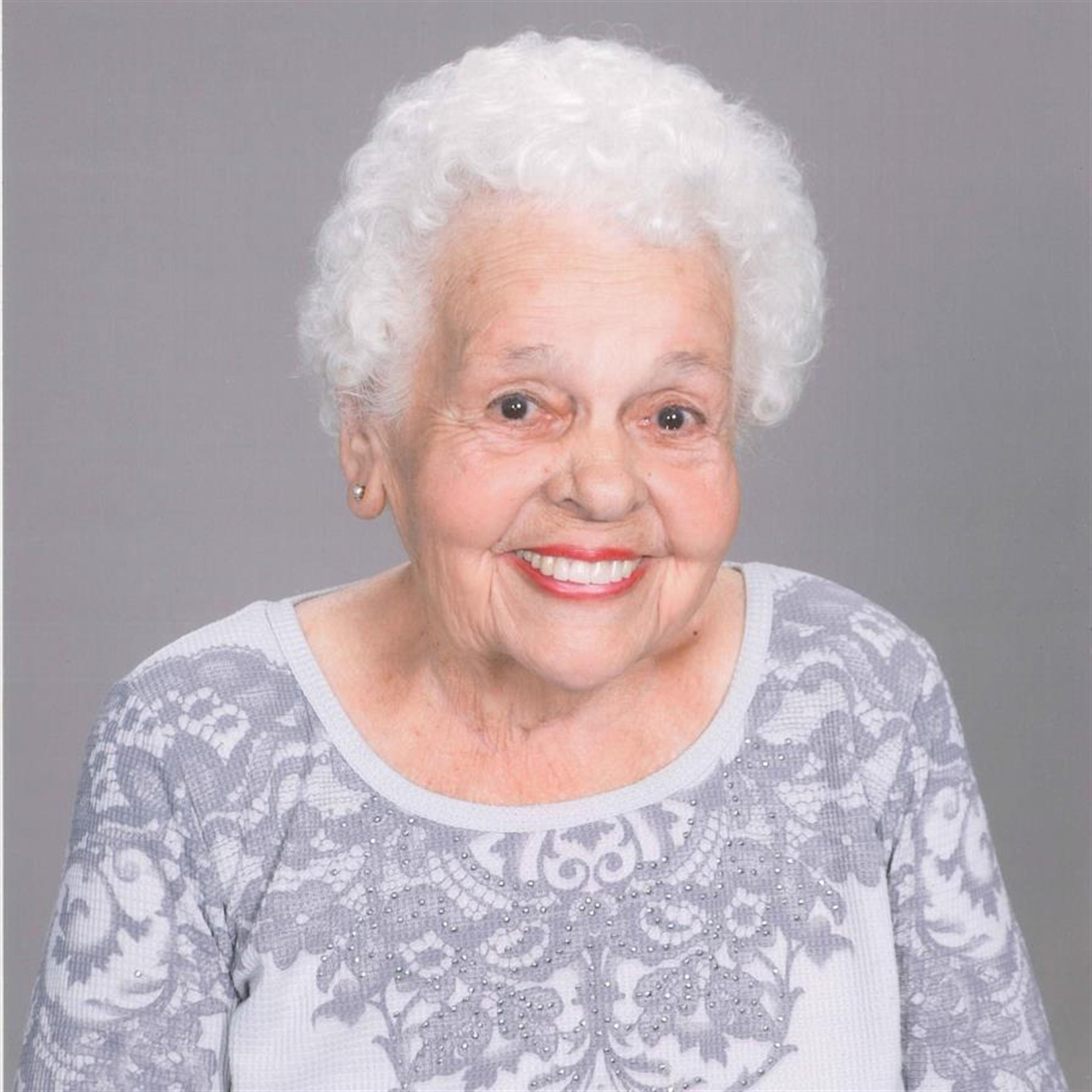 Evelyn Ruth Schwartz