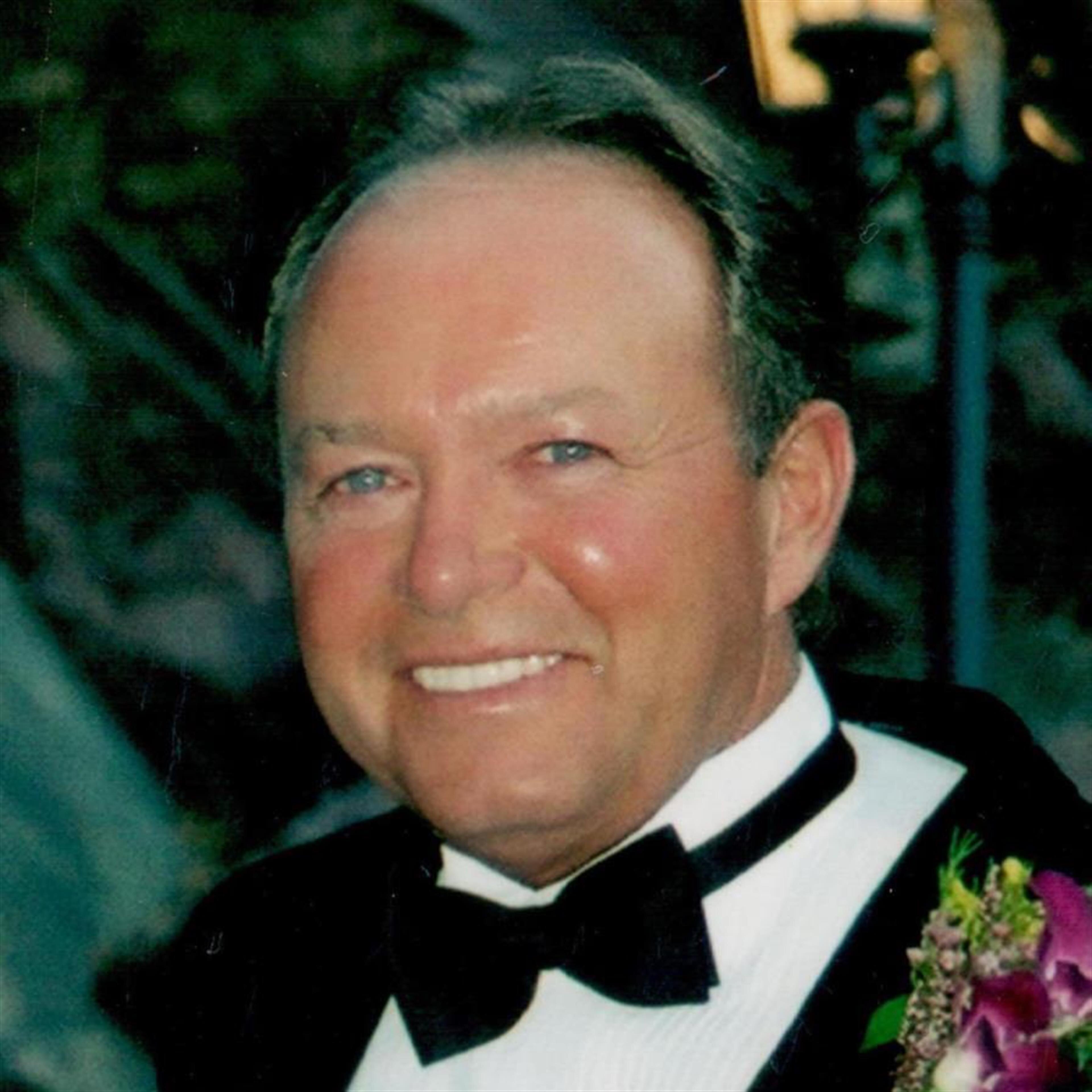 Lawnie D Mayhew