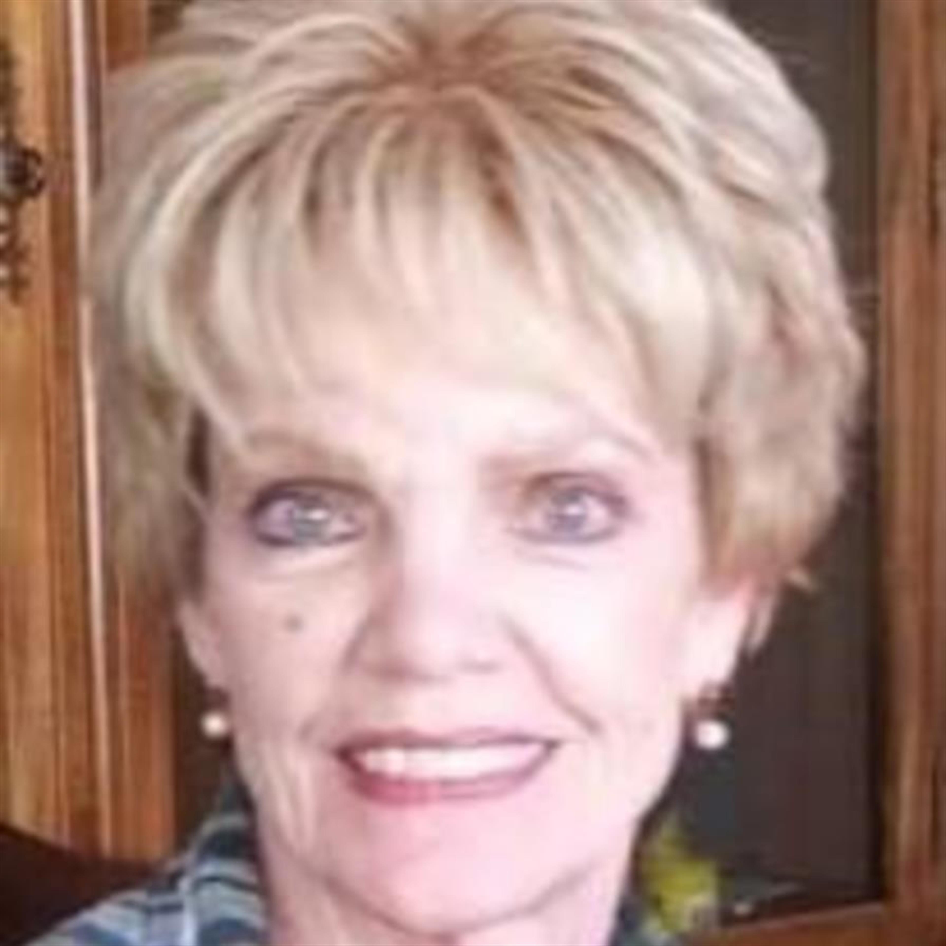 Ellen (Tuttle) Lombardo