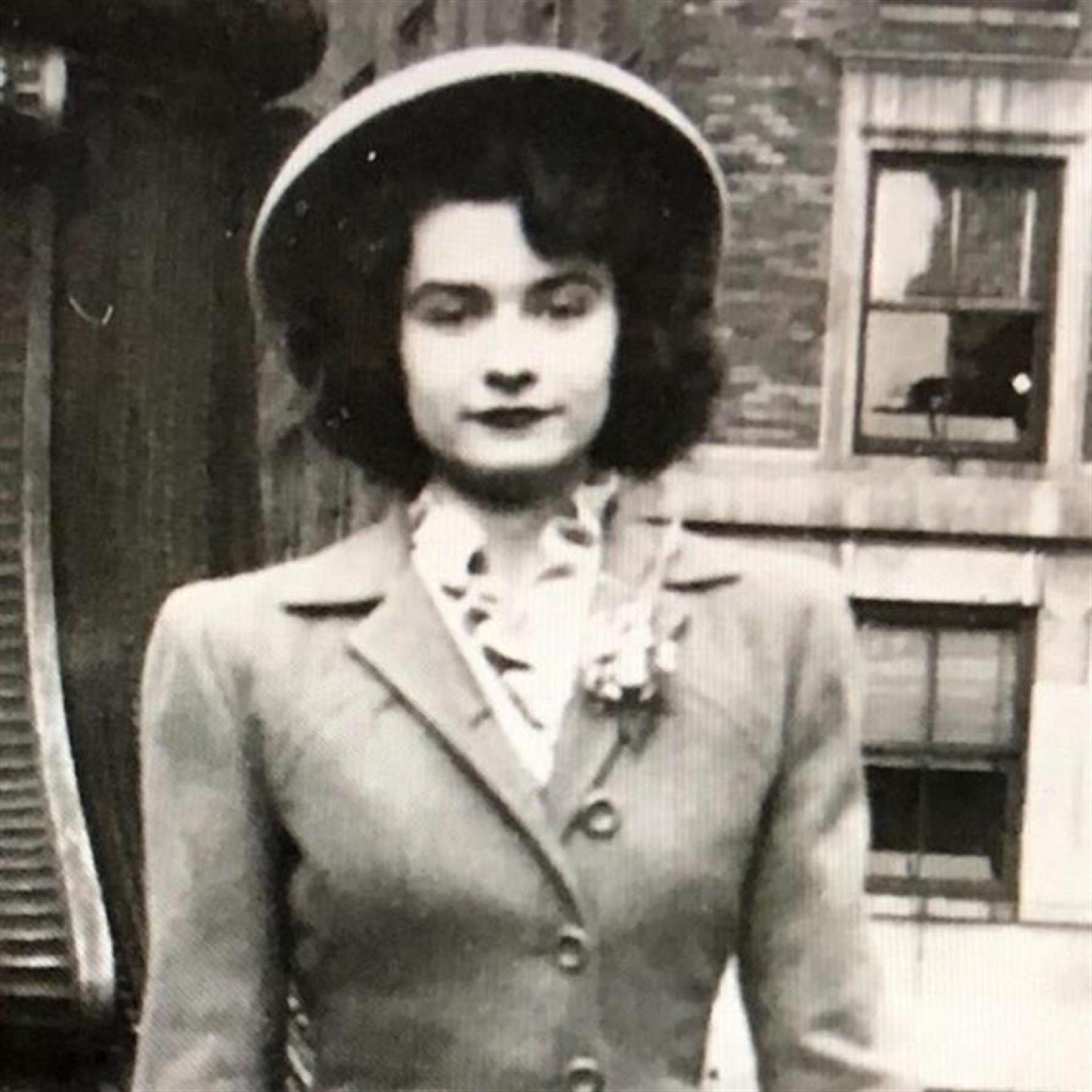Ms. Mary Lee Davis