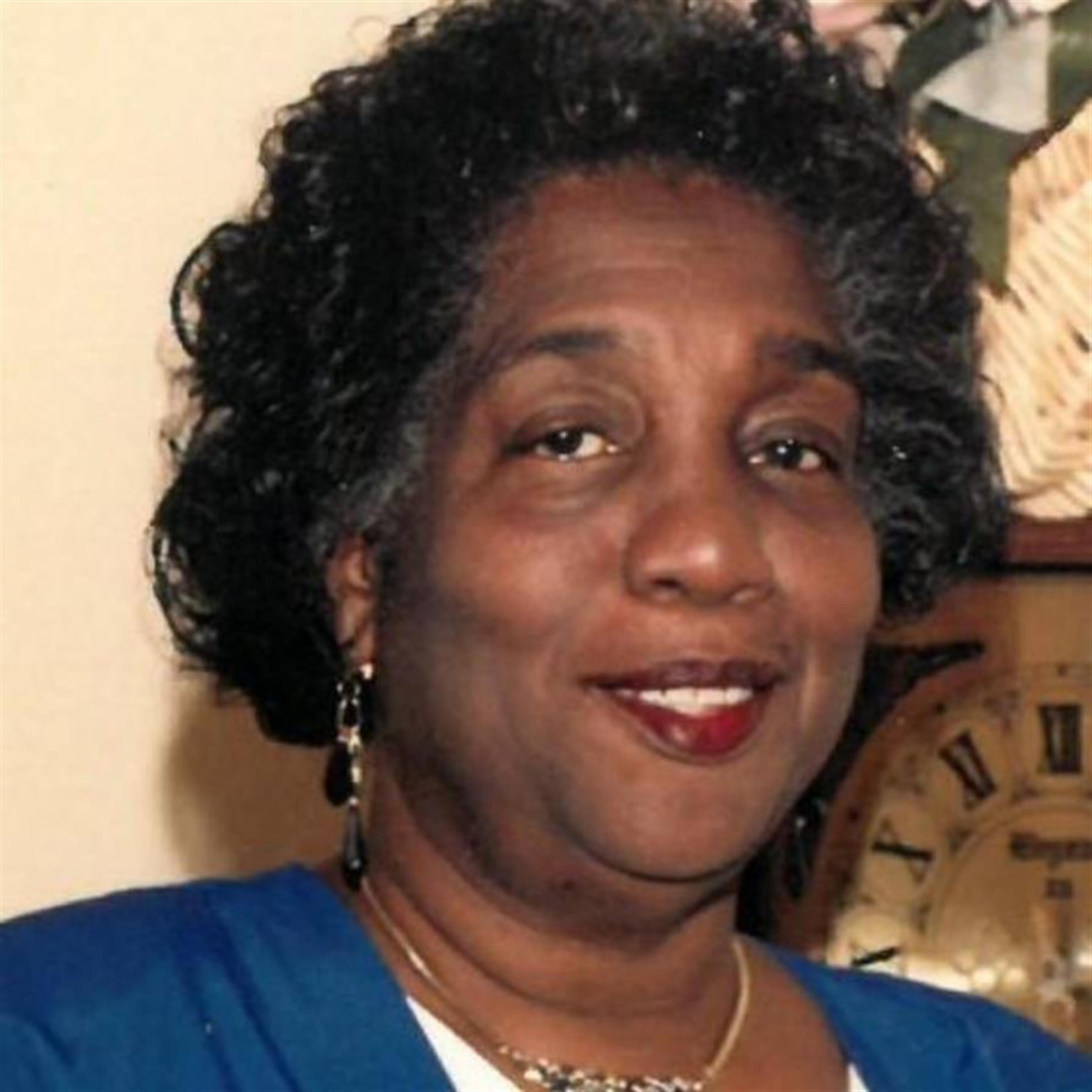 Dimple Louise Young's obituary picture