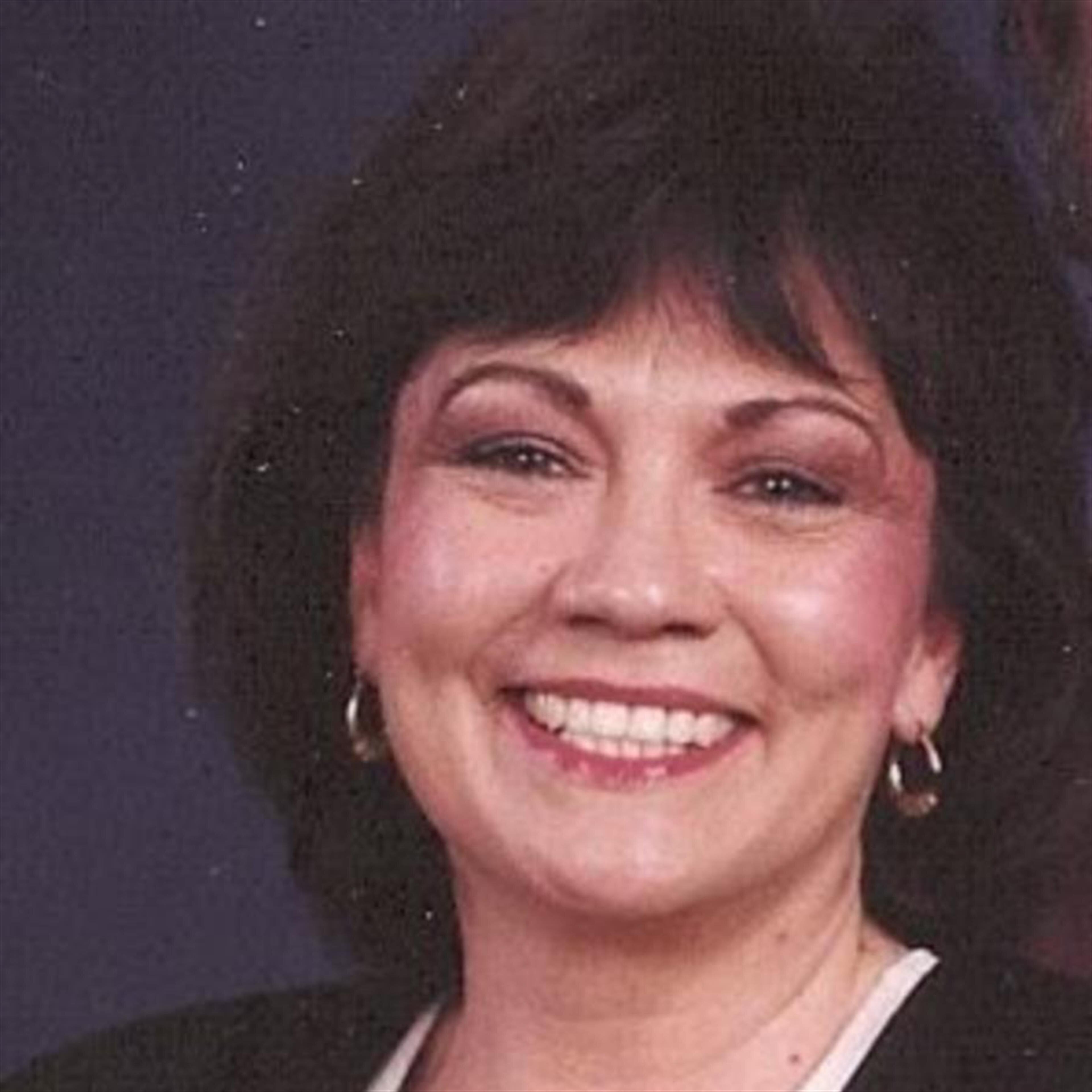 Holly Badham-VanKomen