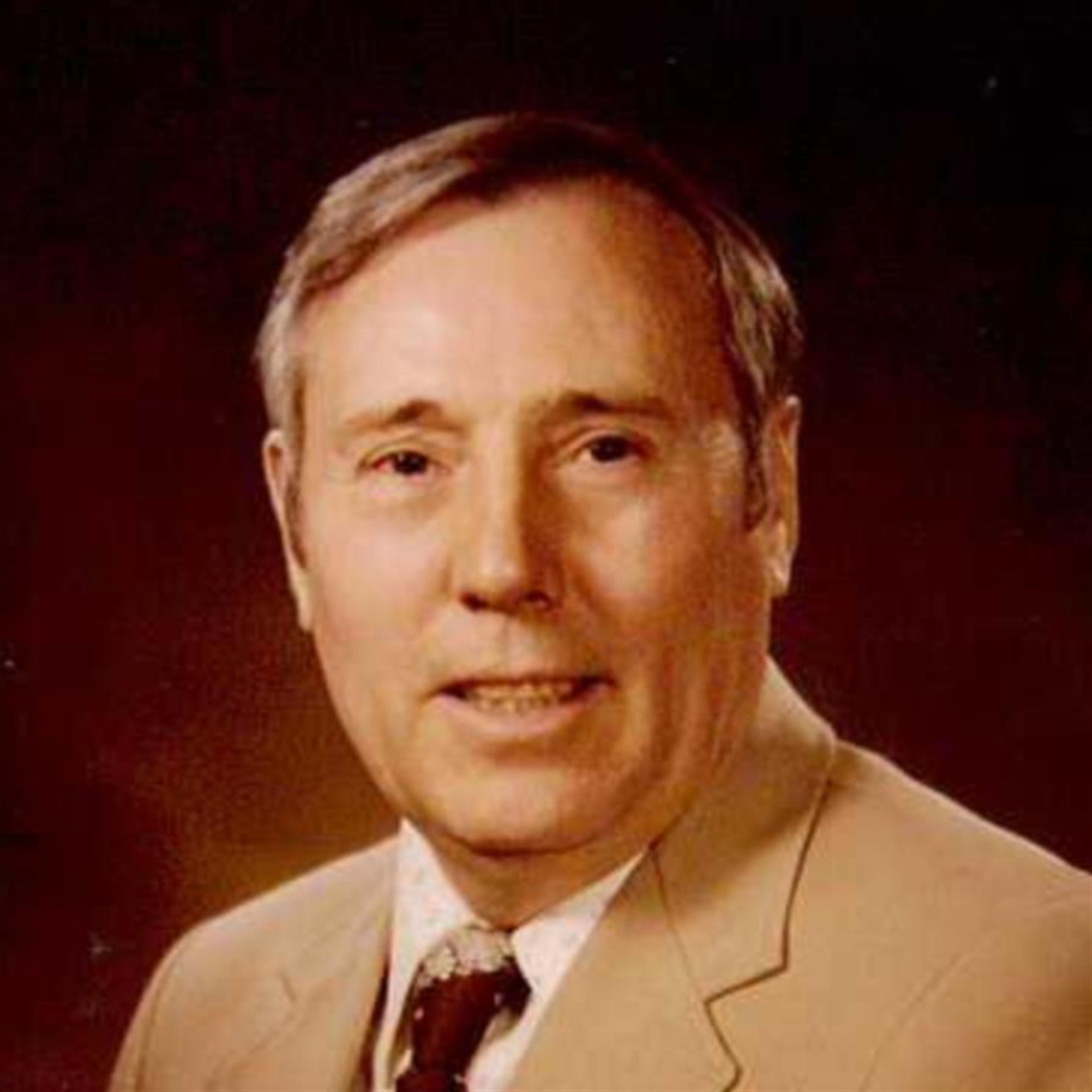 Robert L. "Bob" Shrum