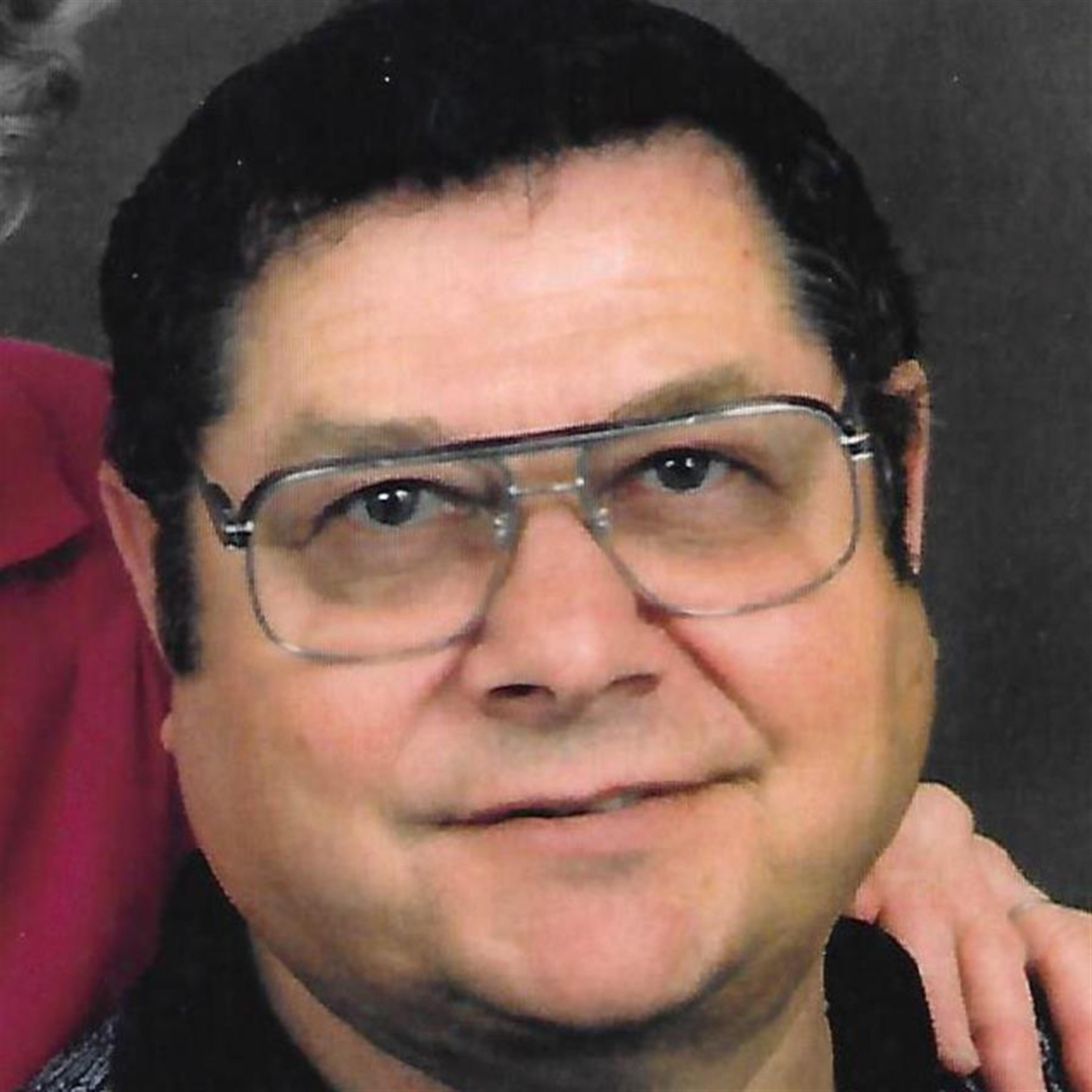 Everett W. Hooker's obituary picture