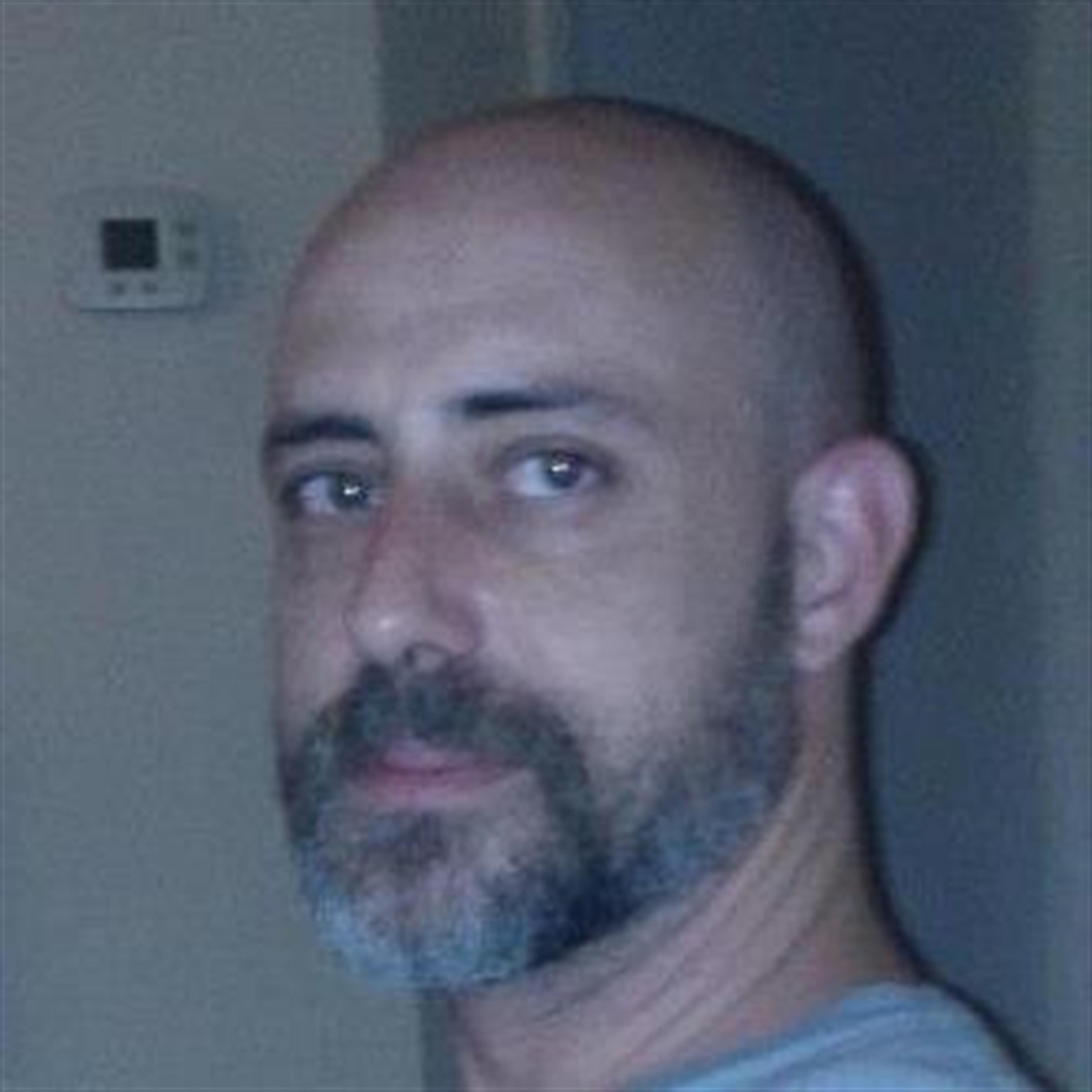 Stephen D McVey