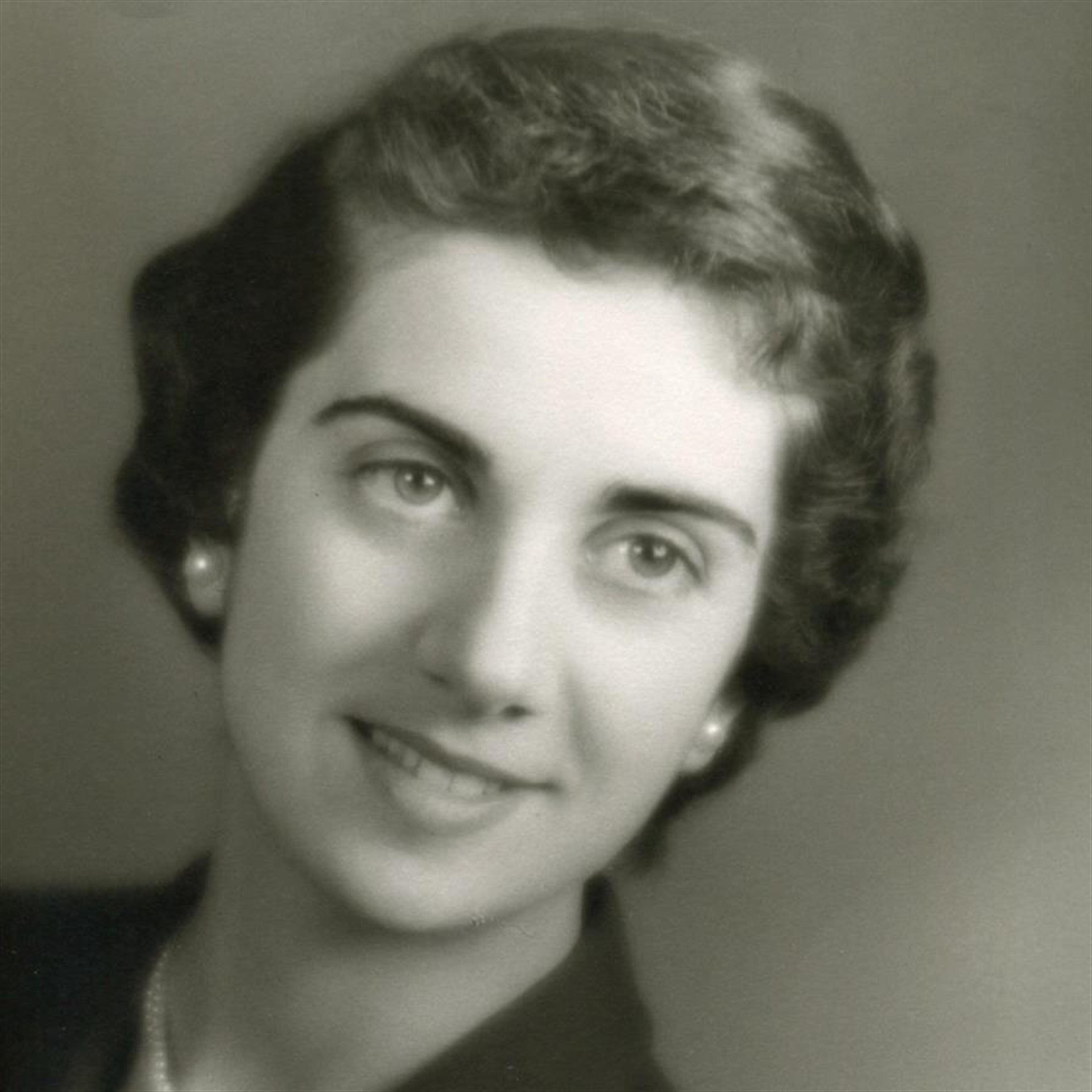 Ellen Greanias