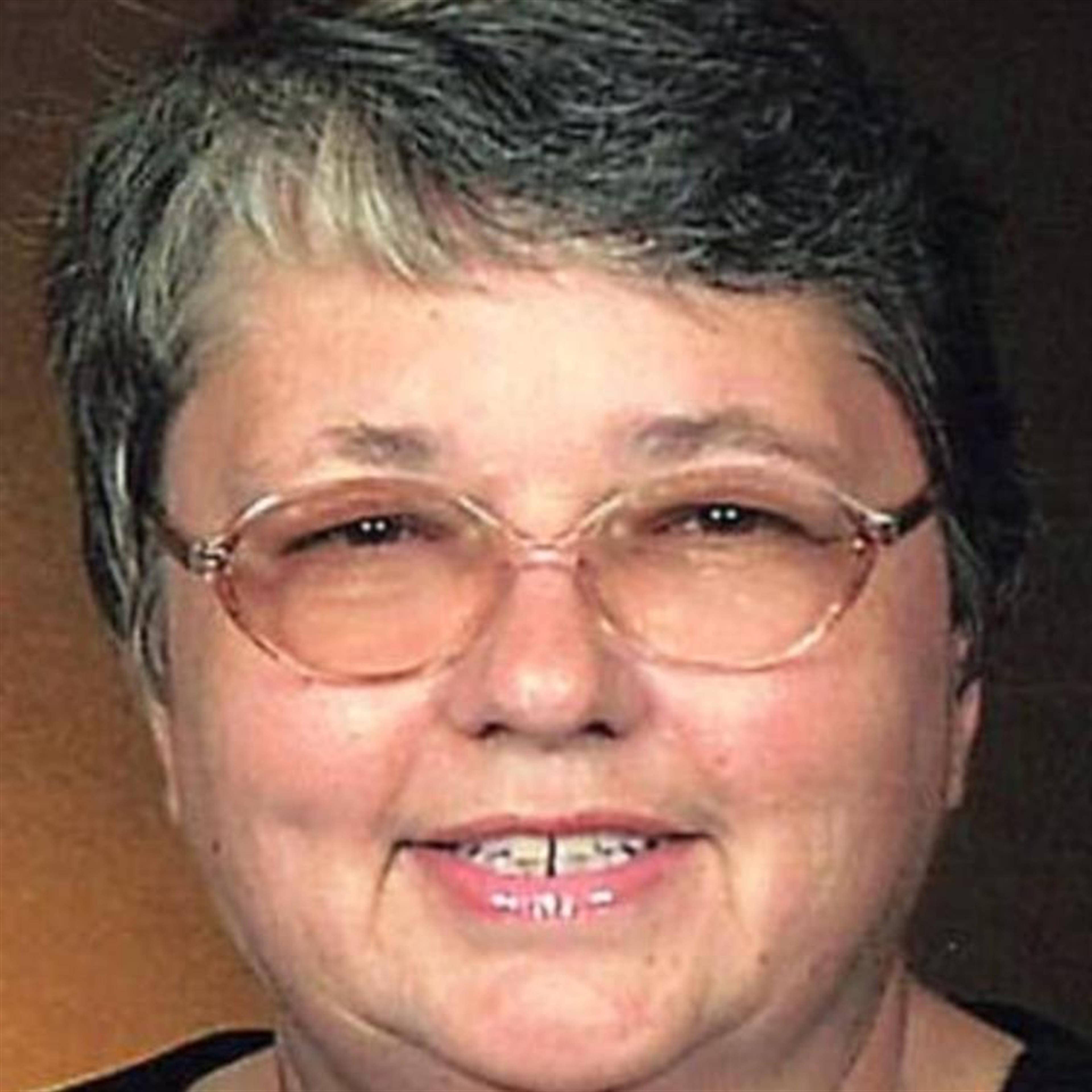 Anneliese "Lisa" (Kusnetzow) Stenner's obituary picture