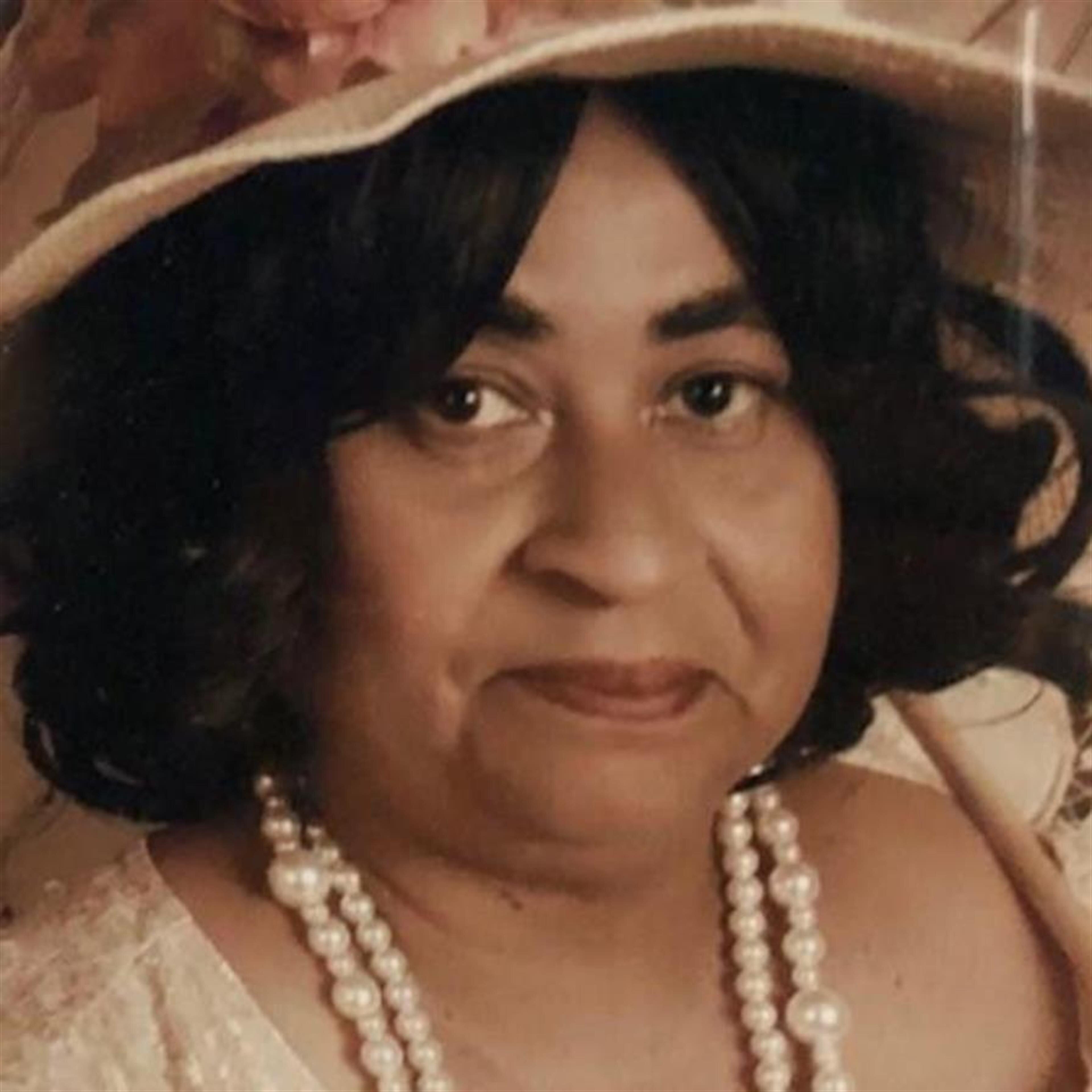 Ella Simon