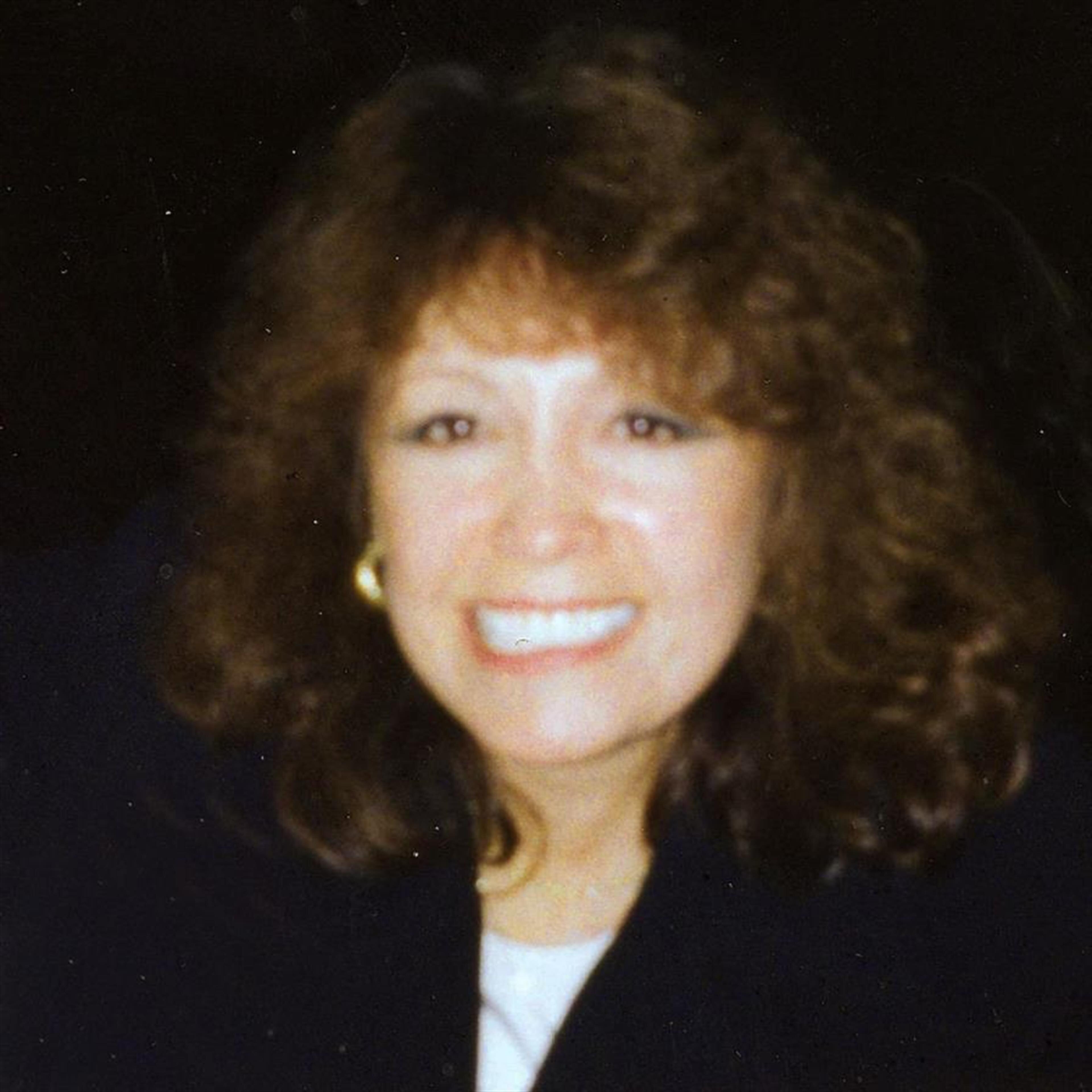 Mercedes Scuro