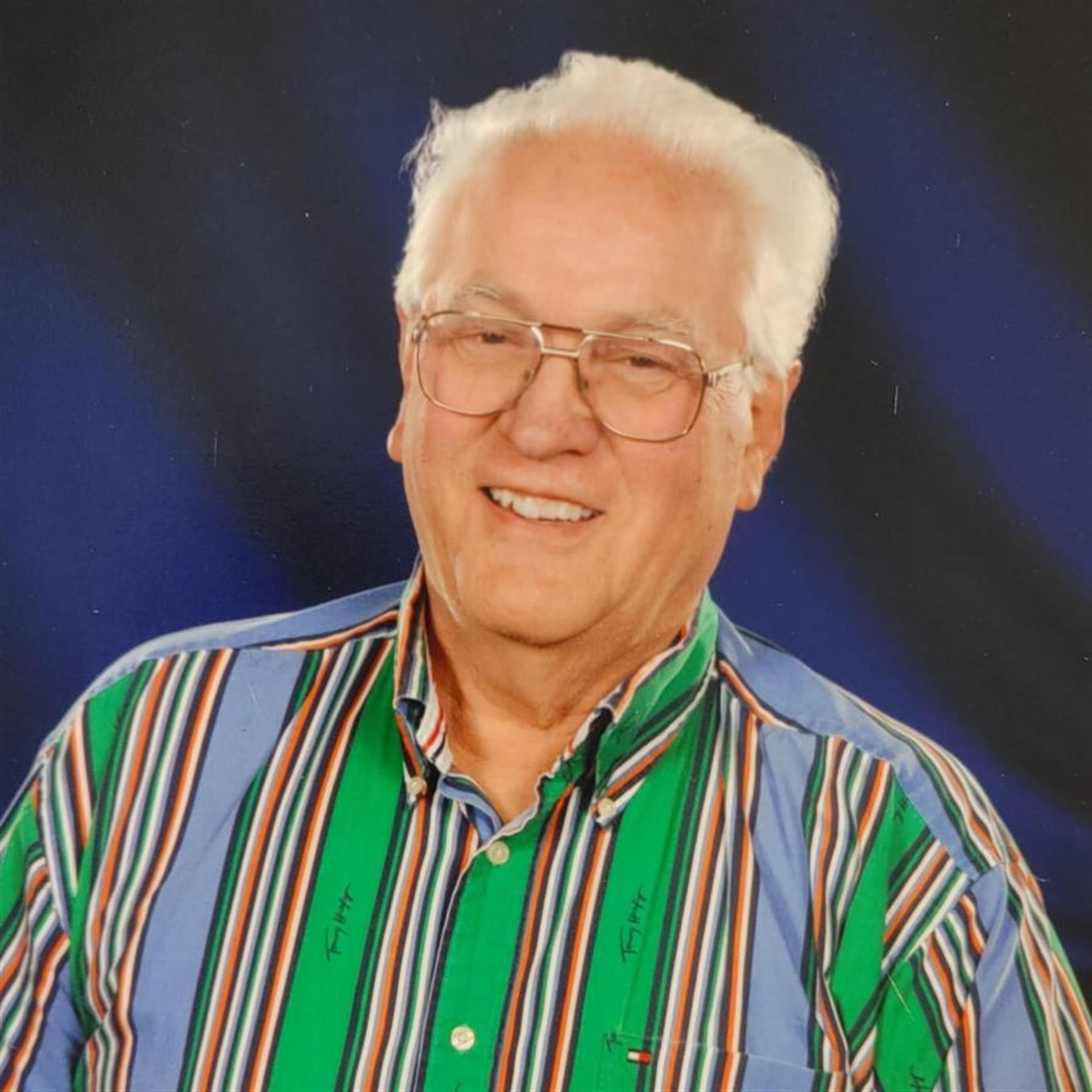Thomas R. "Tom" Brownlee