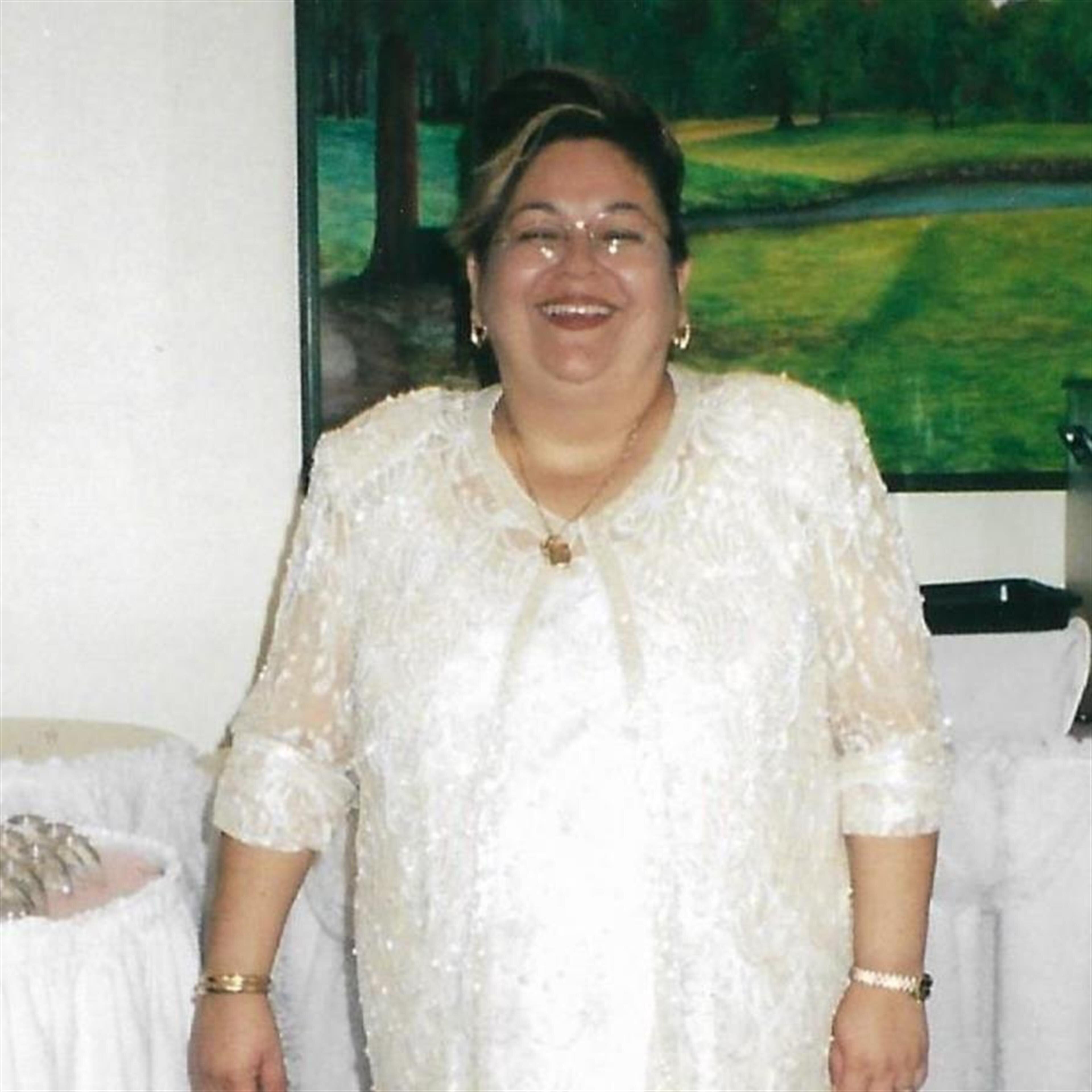 Maria Dolores "Lola" Vega