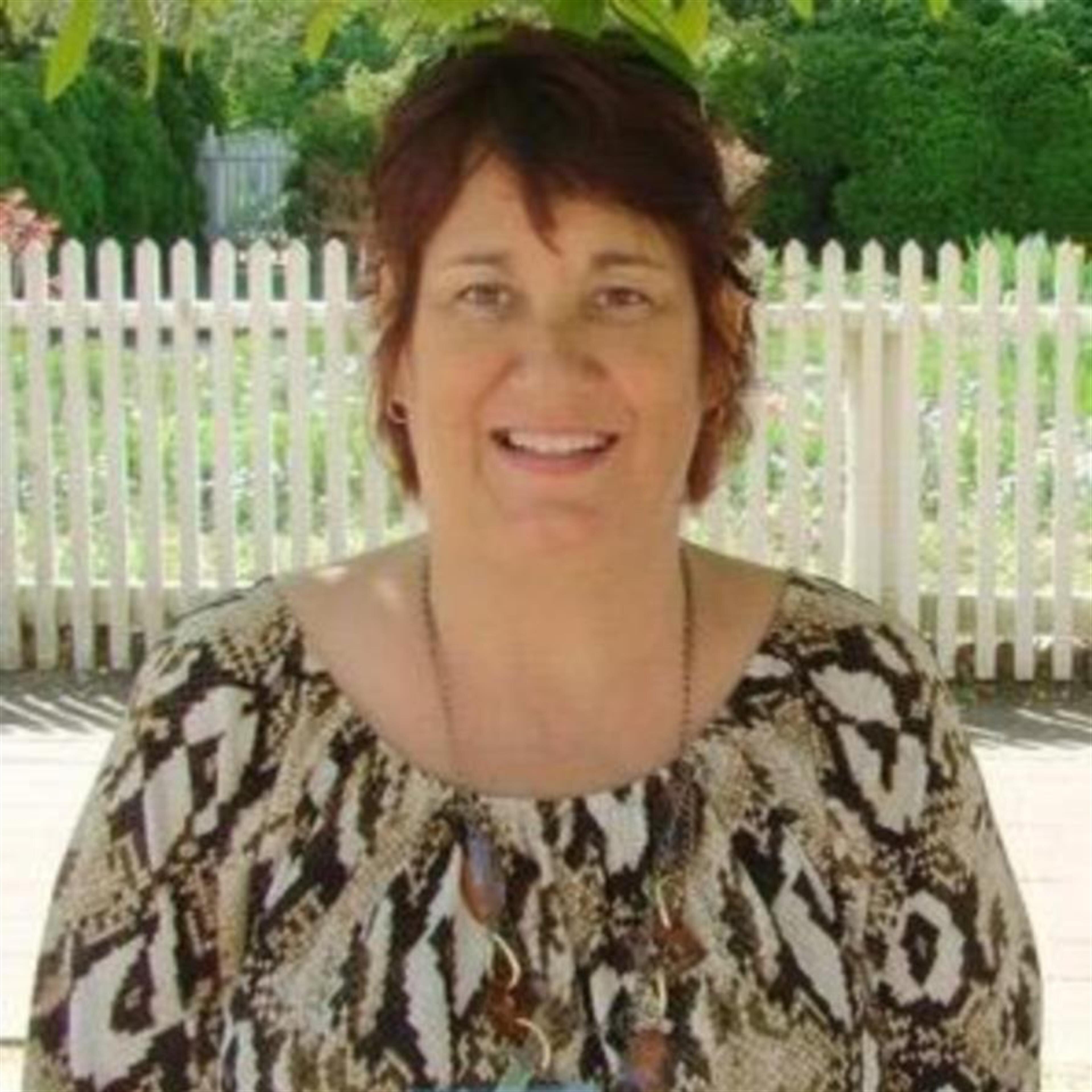 Suzanne Elizabeth Laperna
