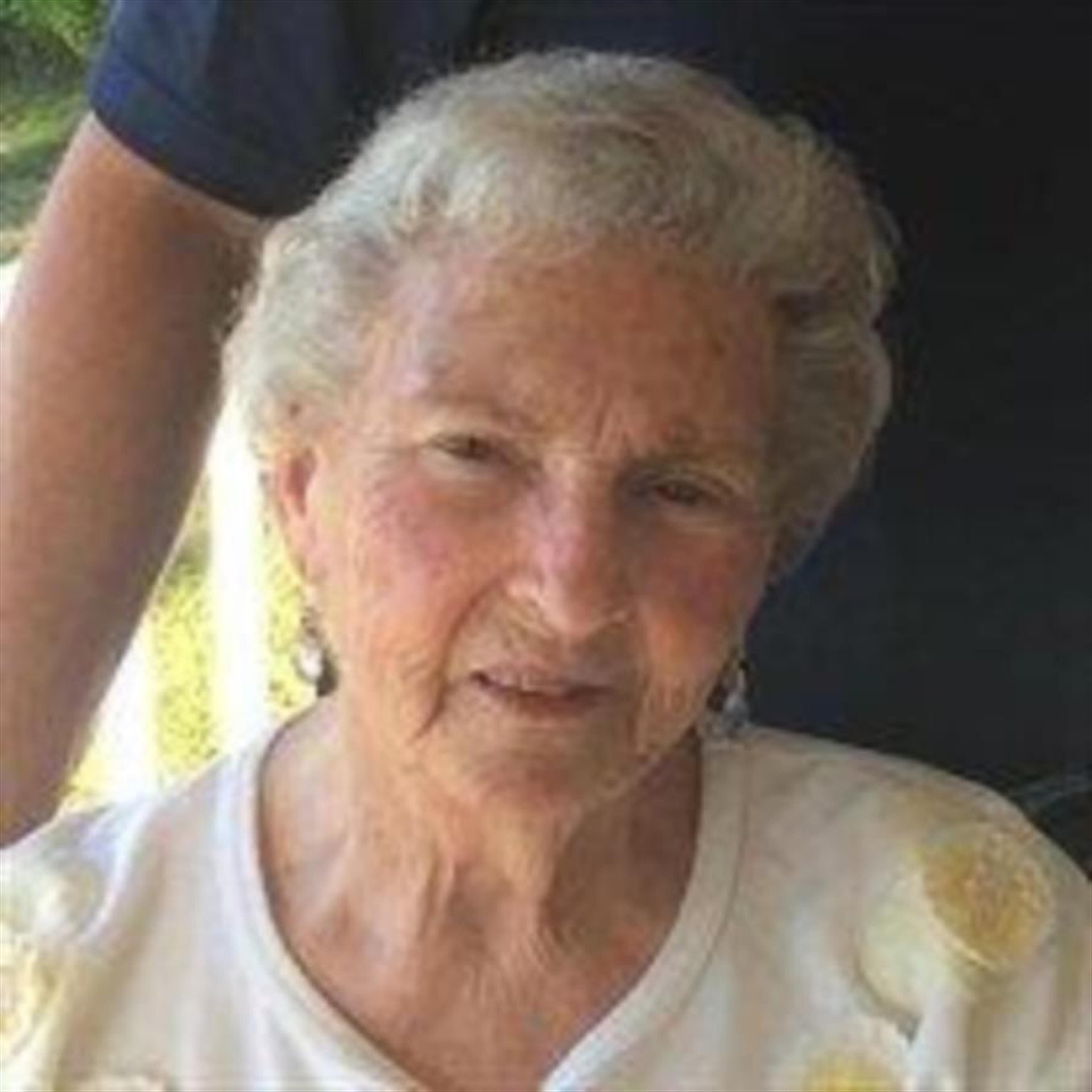 Laura Lou Harris (Bolivar)