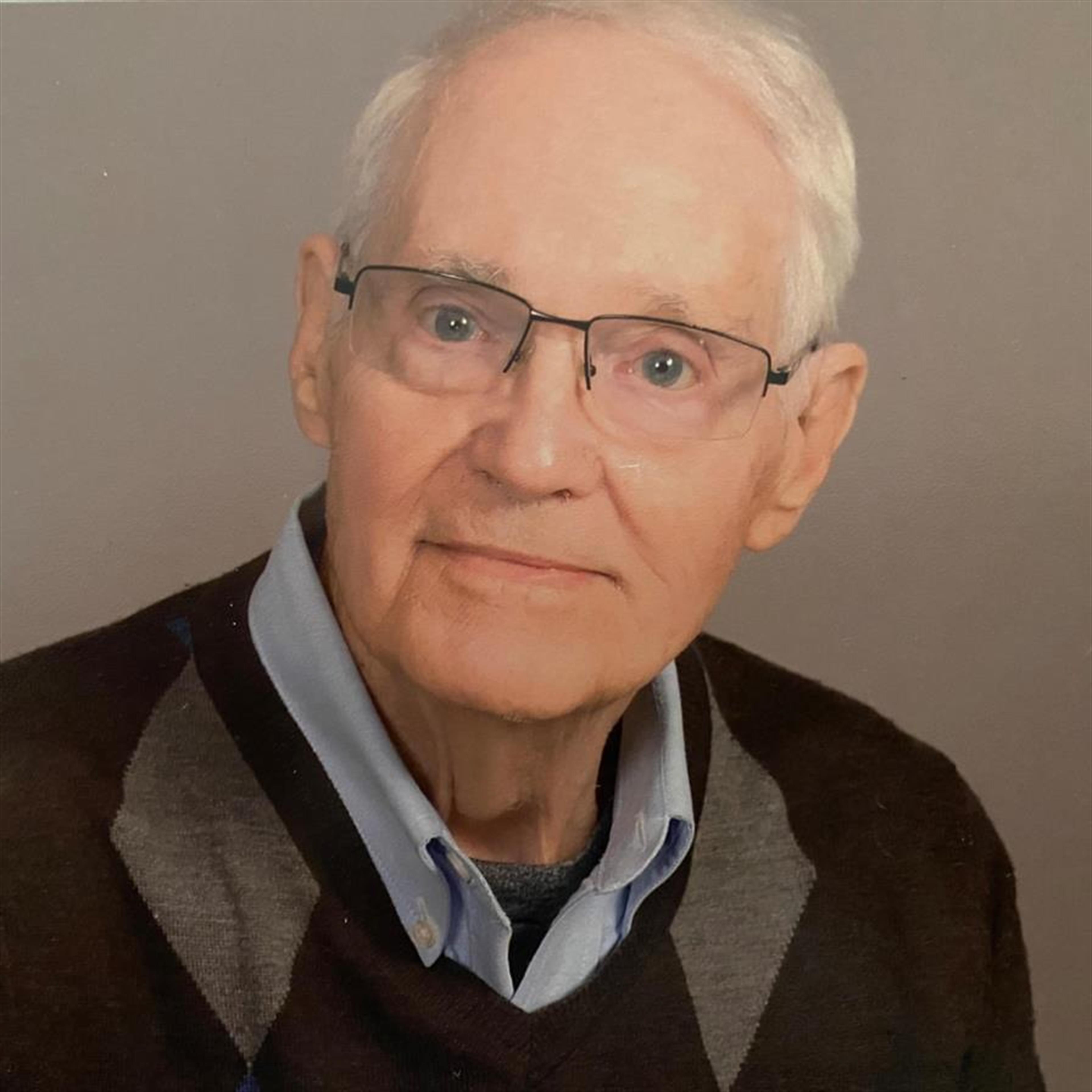 Charles Roy Ogden's obituary picture