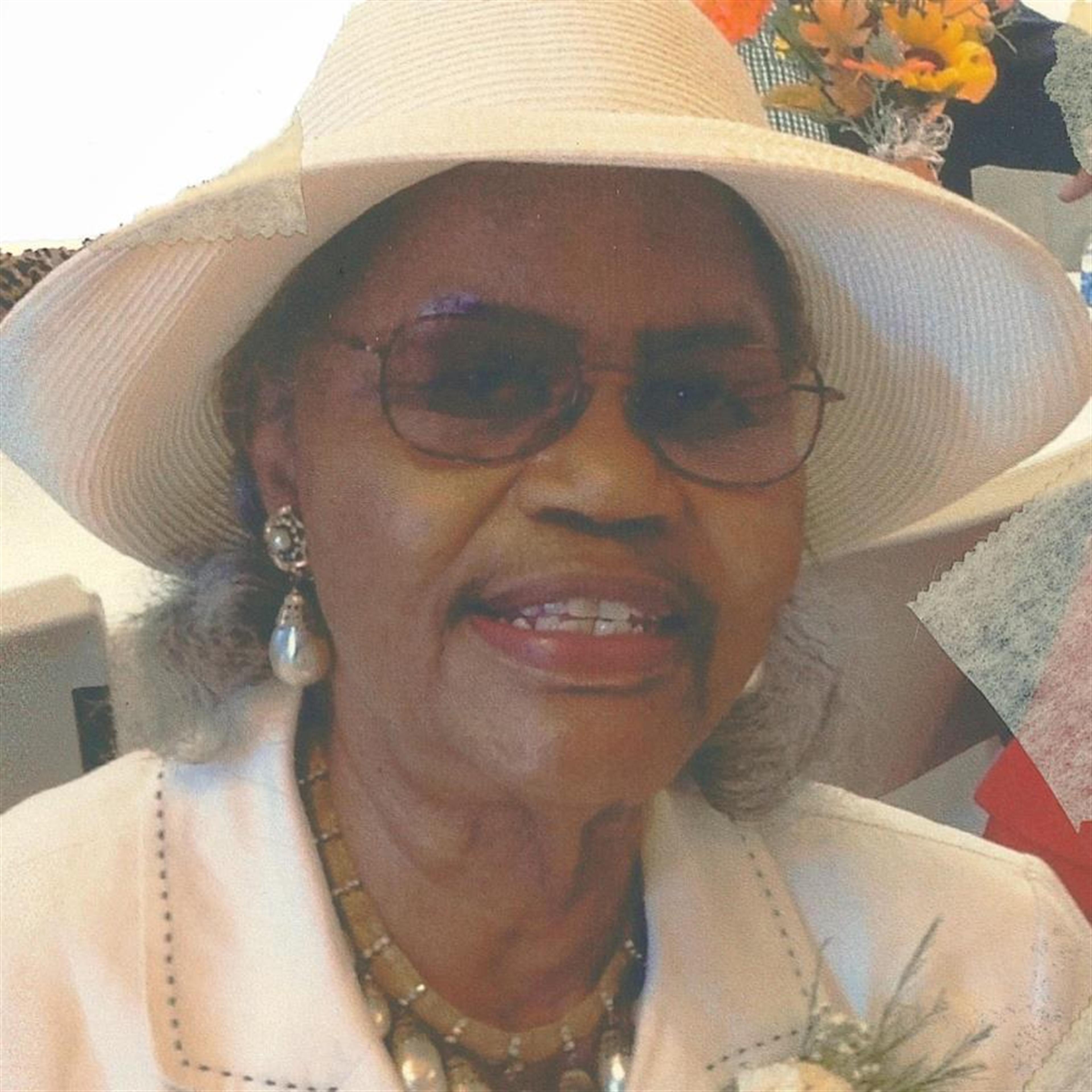 Loretta Lightfoot