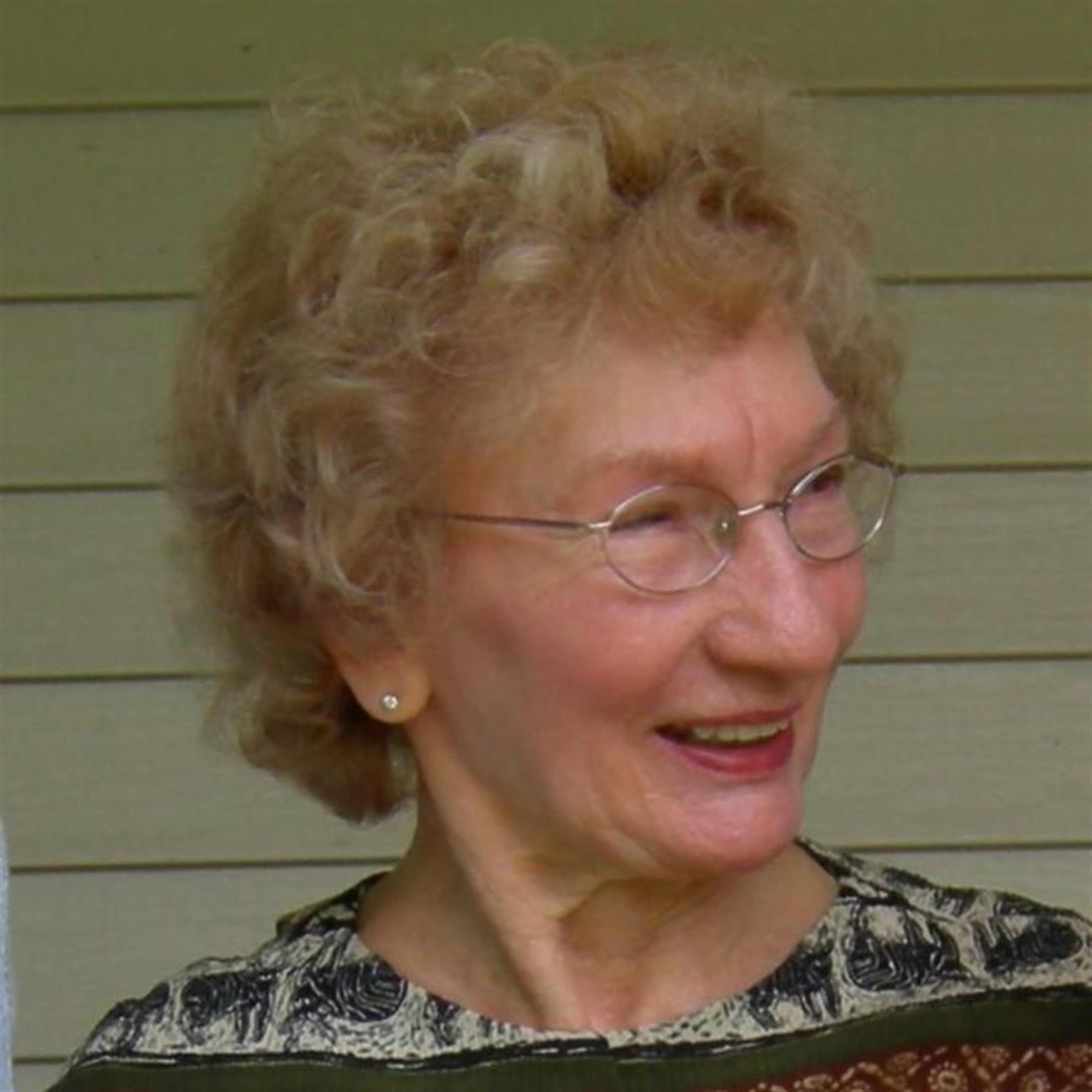 Frances Szall's obituary picture
