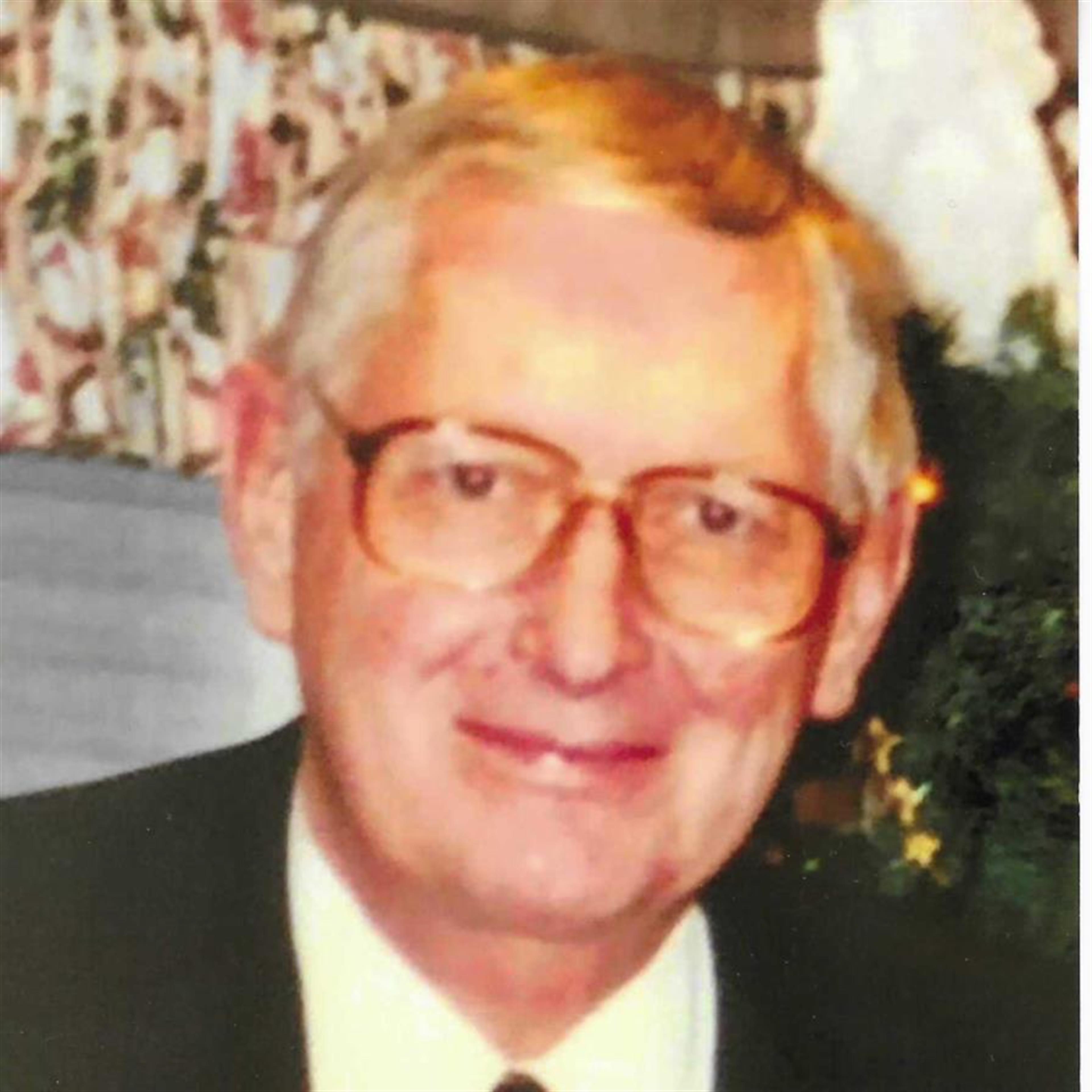 Glenn Redford Tegen