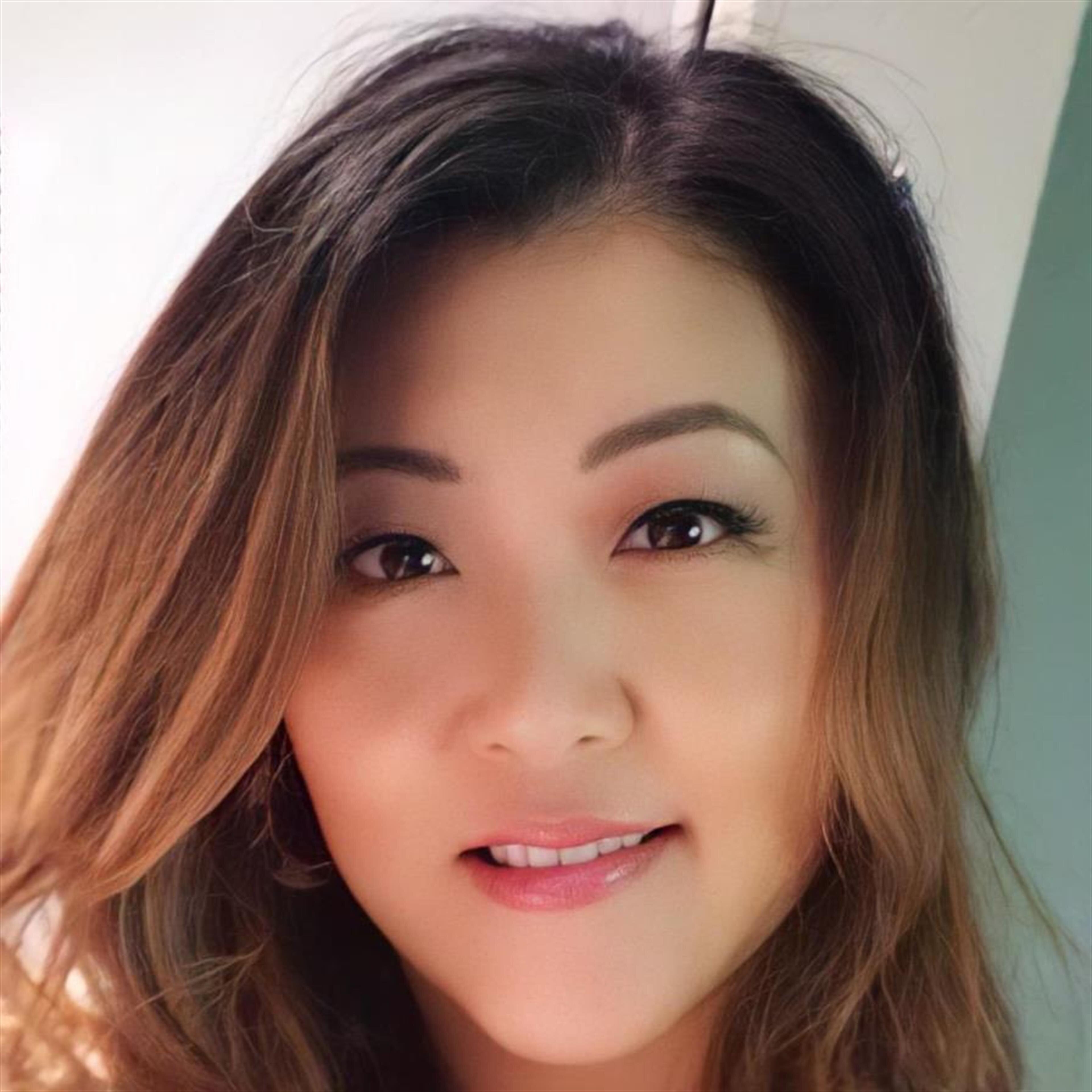 Alice Hsin-Yih Tsai
