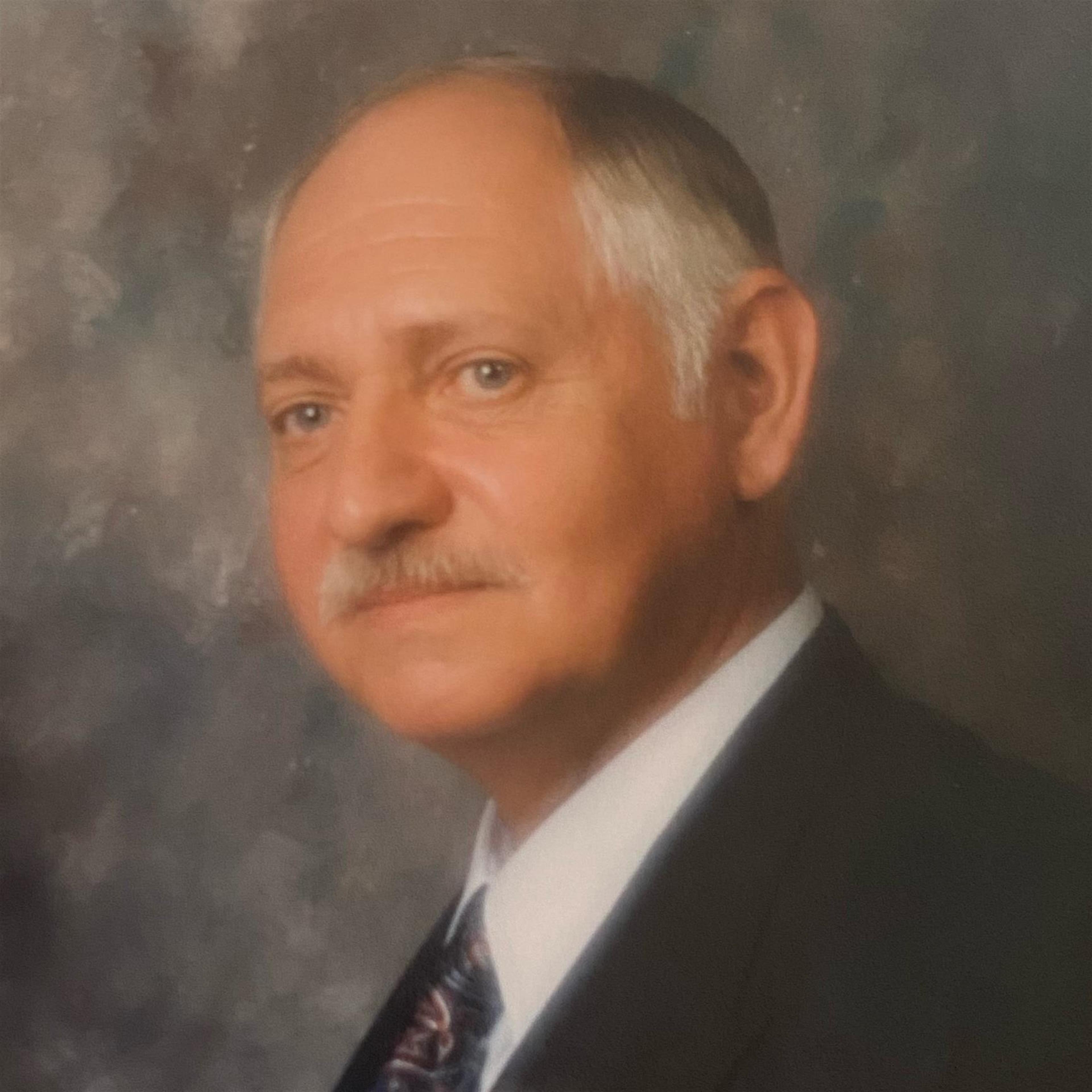 Robert G. Wolf Sr.'s obituary picture
