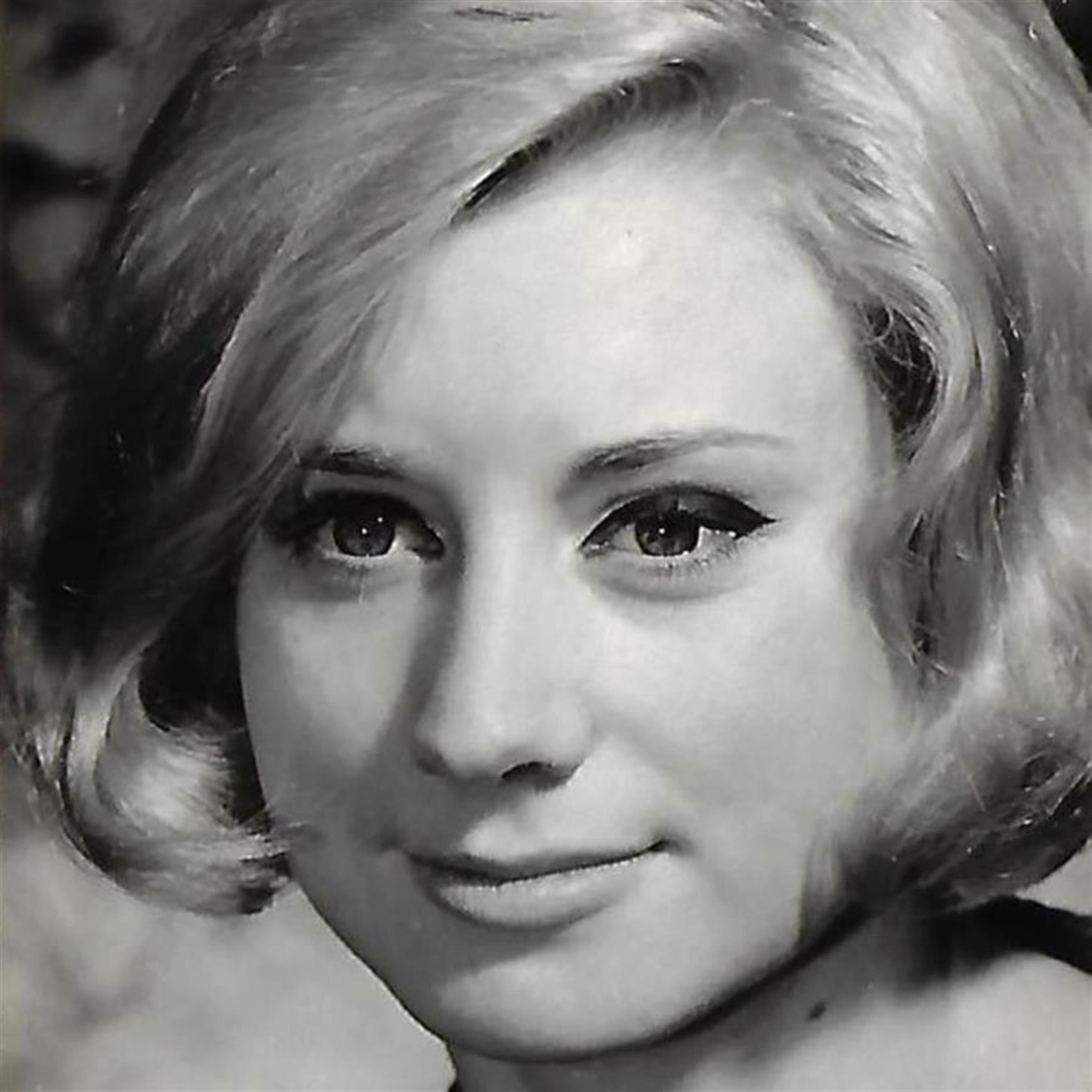 Jean Lesley Hughes